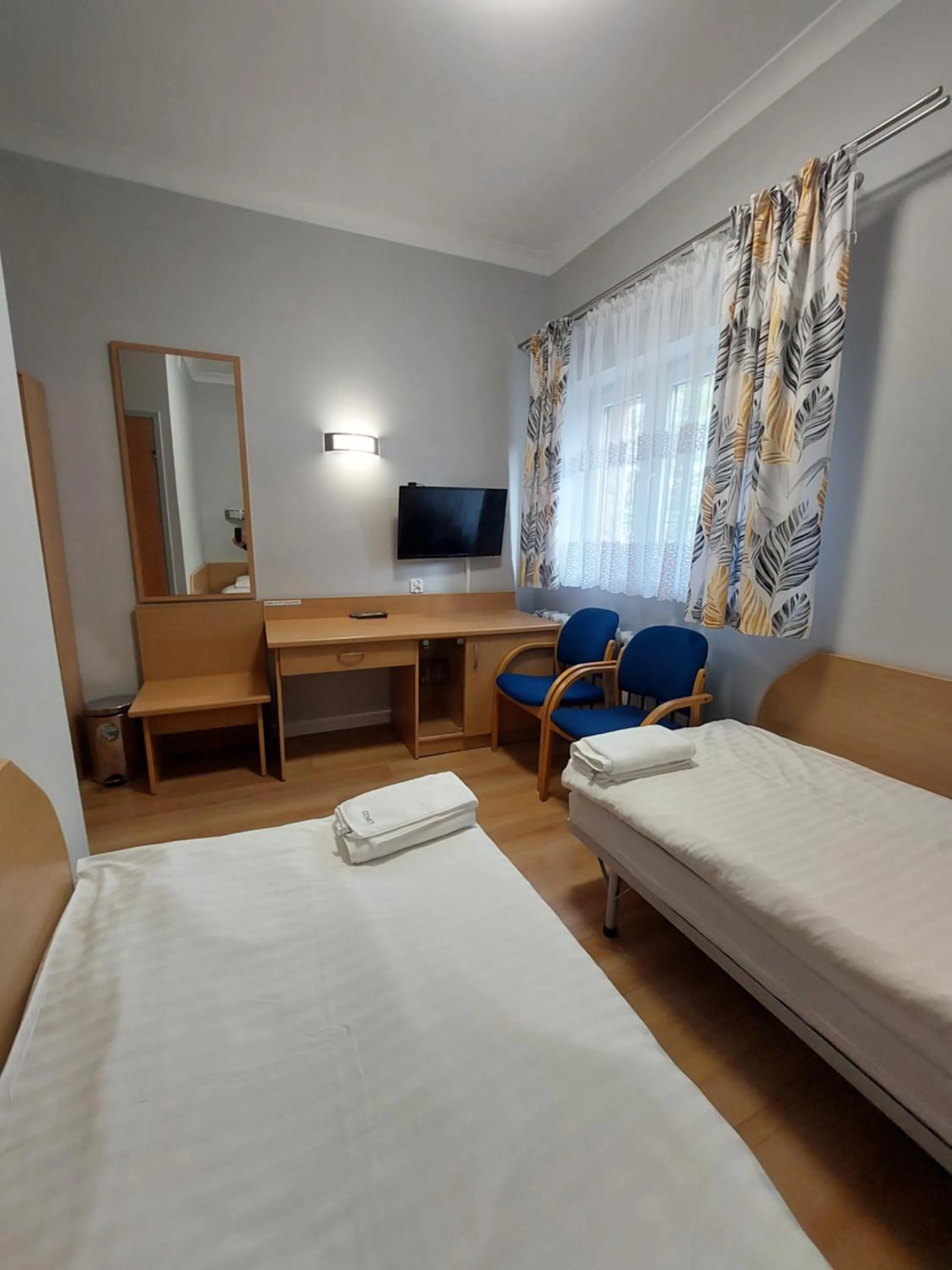 TV and multimedia, Bed in Motel Comet