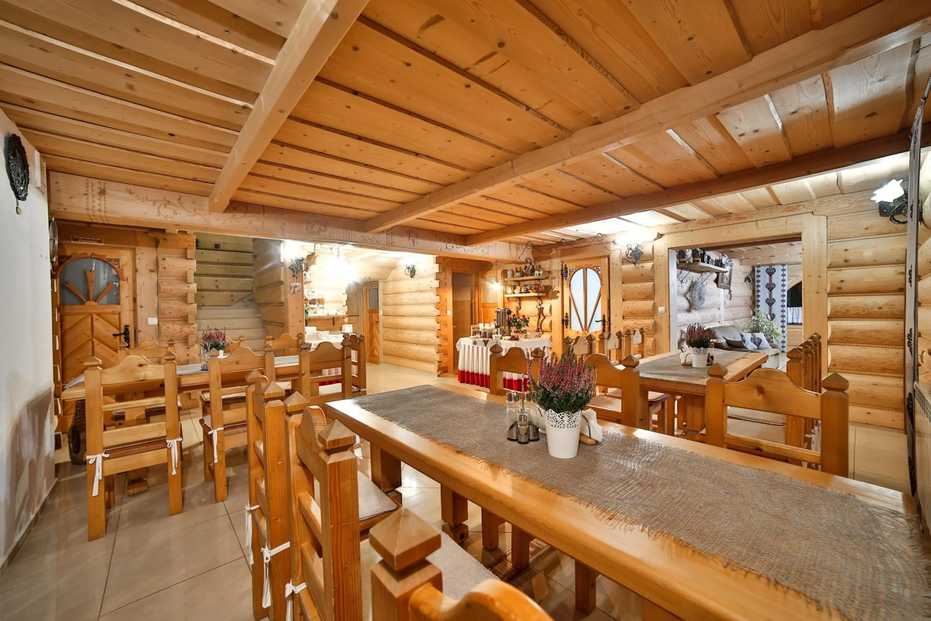 Dining area in Willa Jarząbek - 5 min do term Szaflary I Gorący Potok