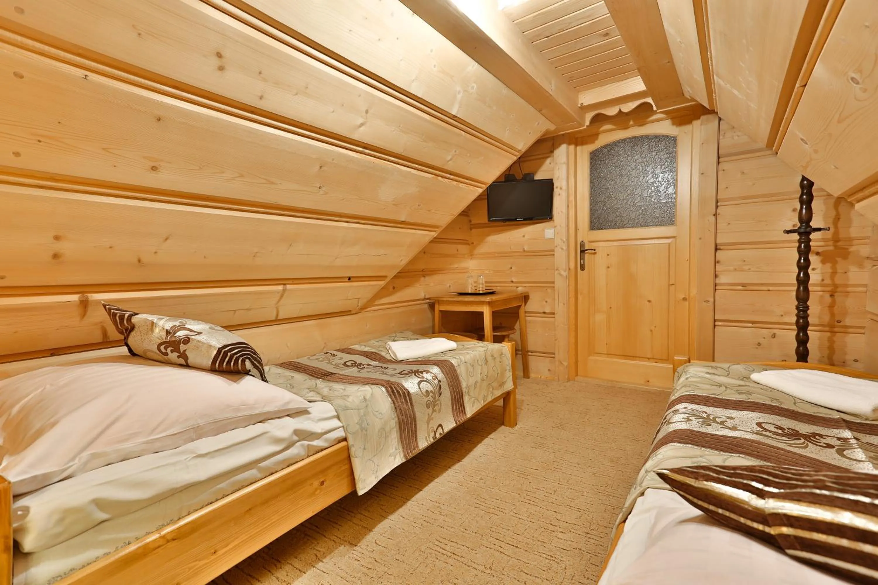 Photo of the whole room, Bed in Willa Jarząbek - 5 min do term Szaflary I Gorący Potok