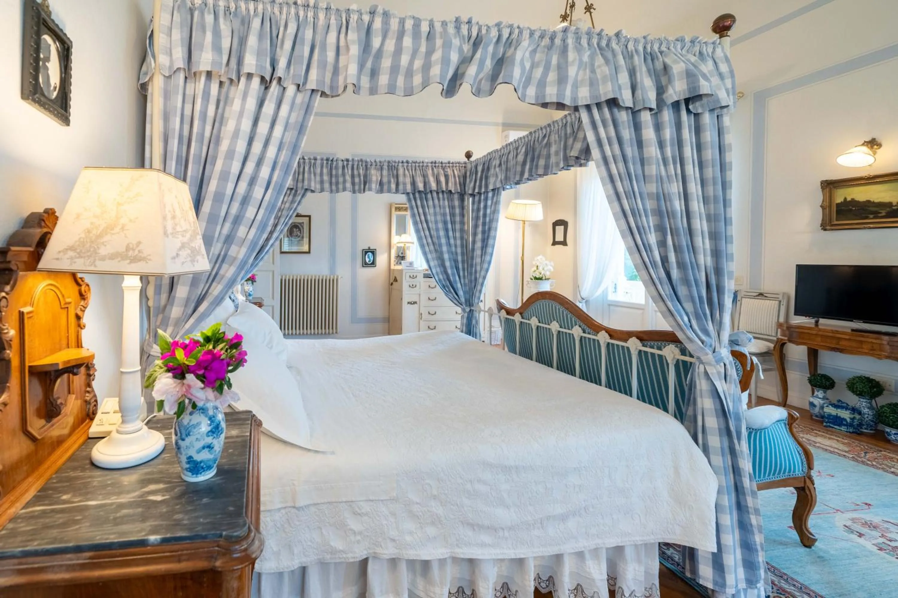 Bedroom in Villa la Moresca Relais de Charme B&B MONTECATINI ALTO