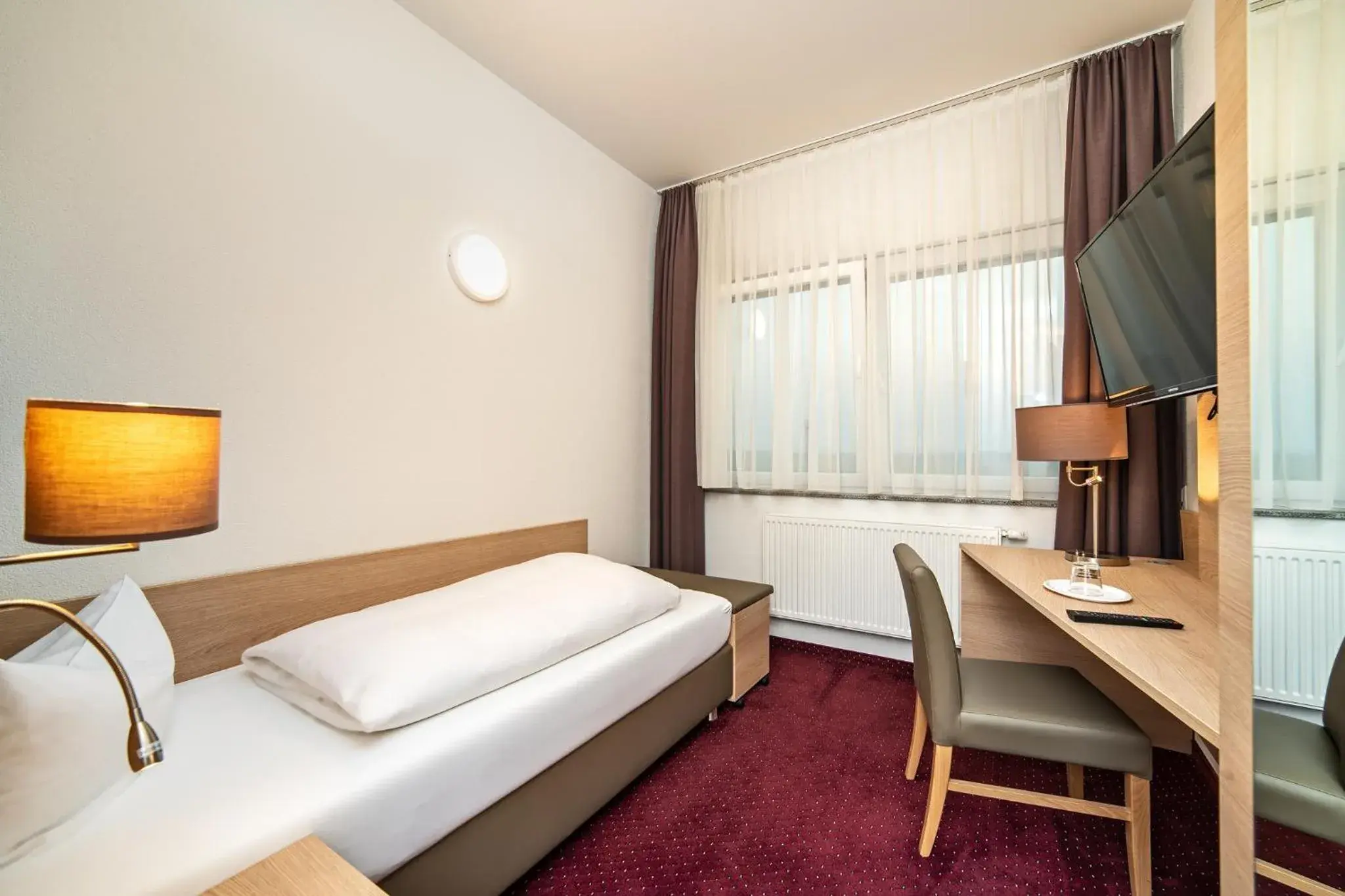 Single Room in Hotel am Stadtrand Single Room in Hotel am Stadtrand