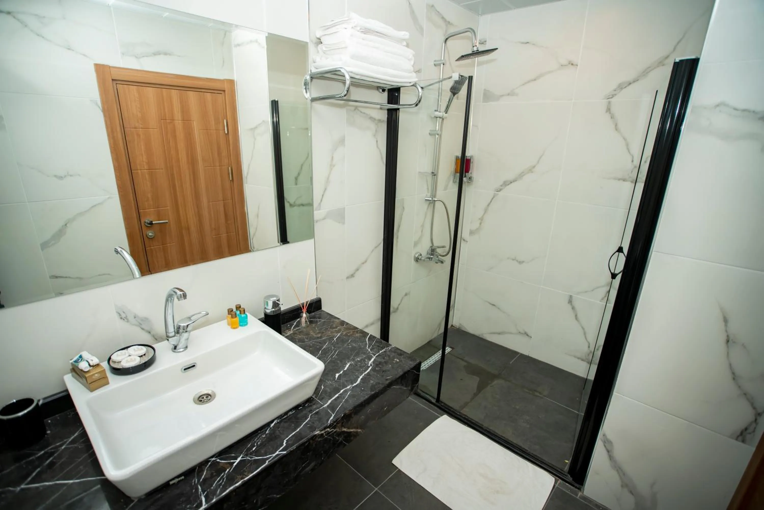 Toilet in Nova Suite Residence