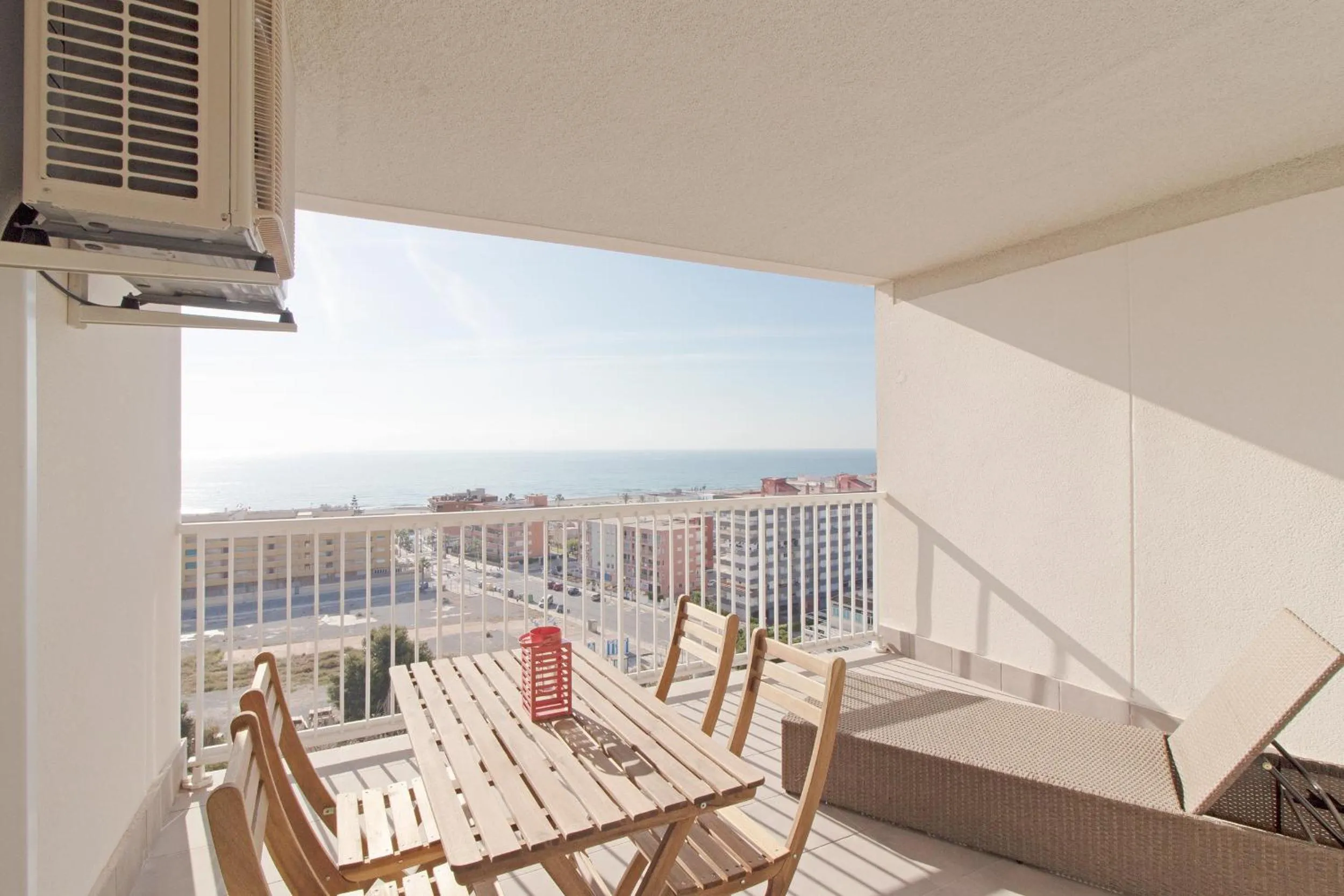 Global Vacacional, Apartamento de 2 habitaciones con terraza y vistas al mar