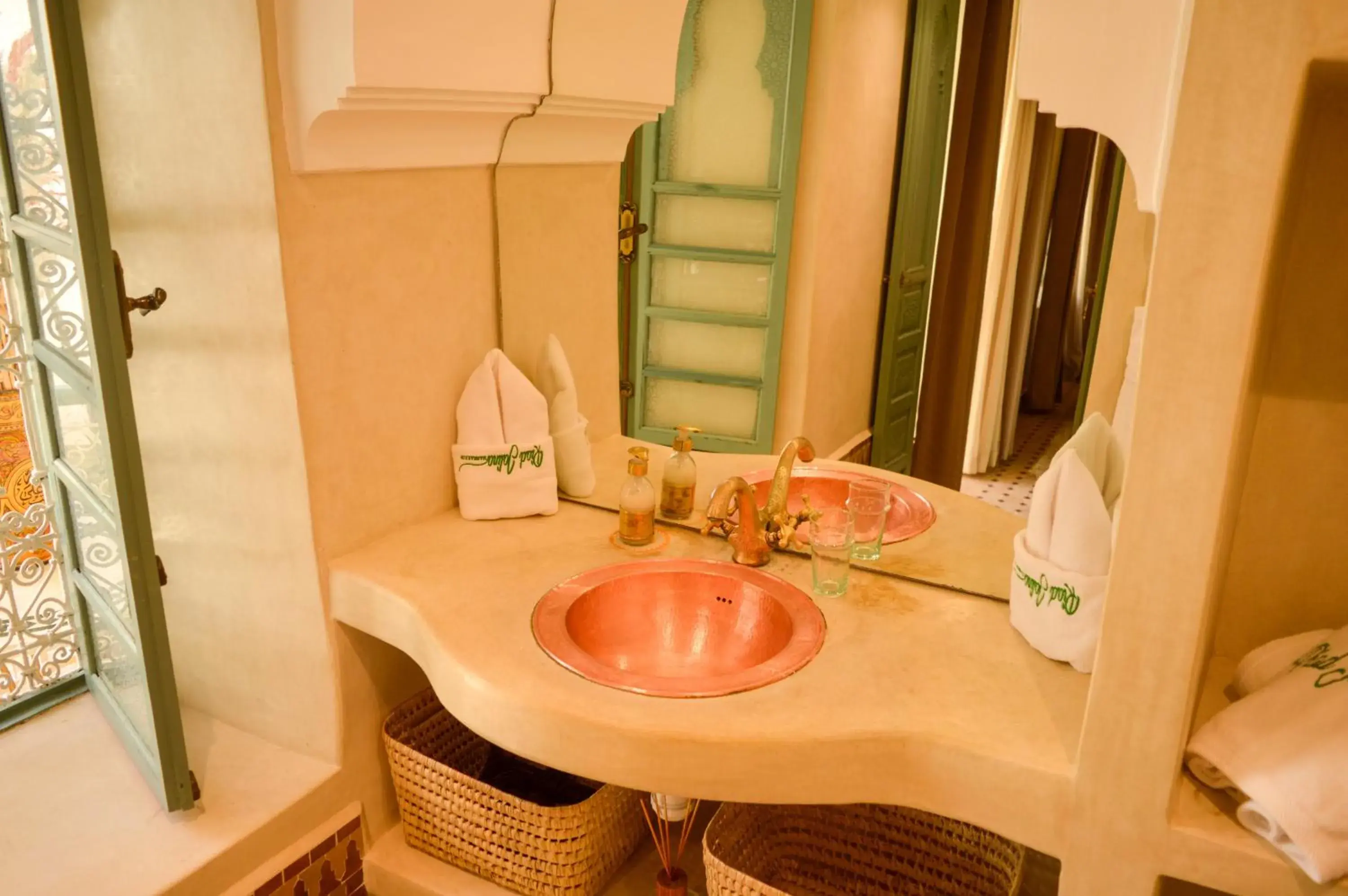 Bathroom in Riad Jalina Bathroom in Riad Jalina