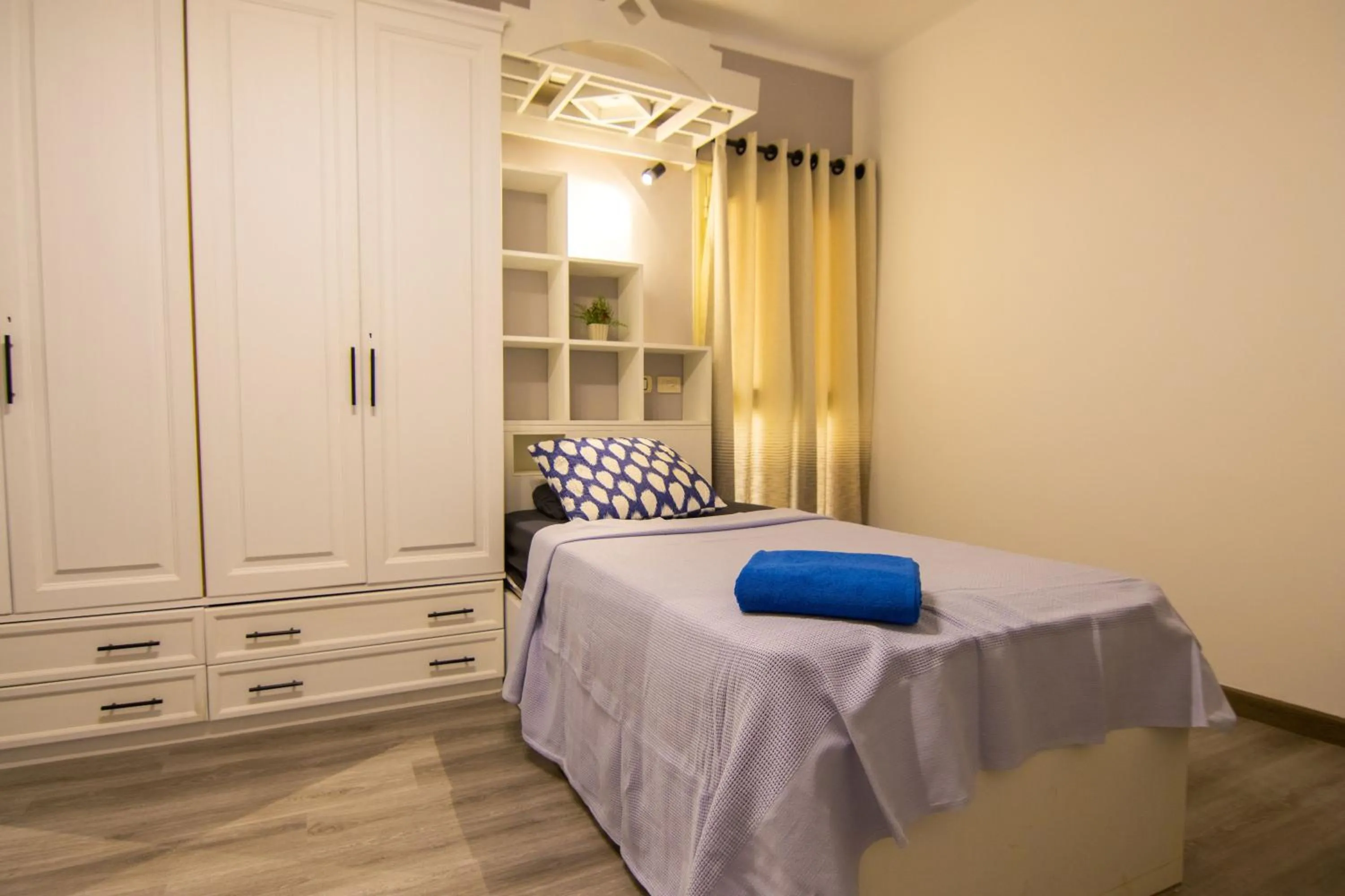 Bed in Lovely 3BR Apartment in Heart of Mohandseen