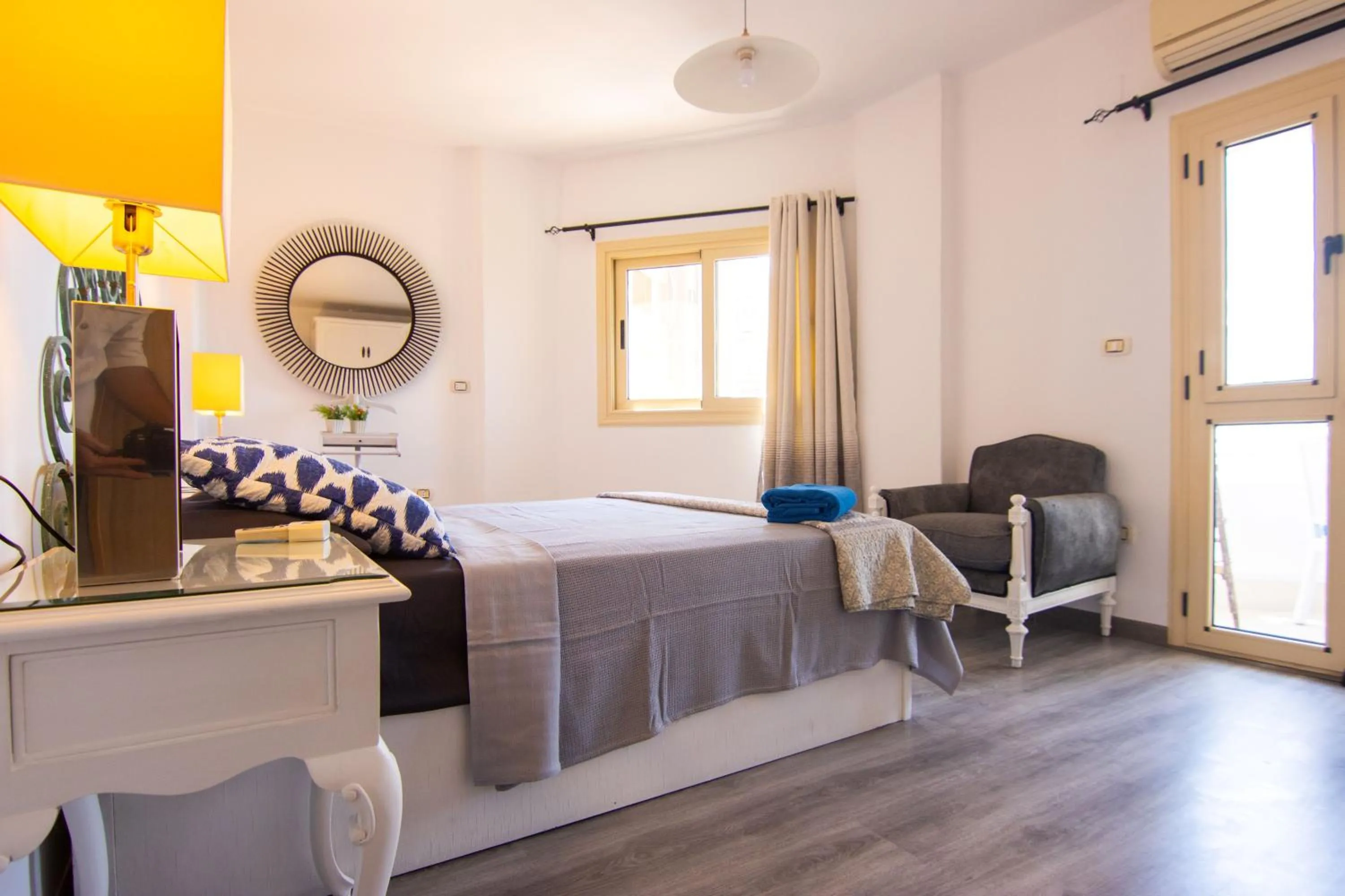 Bed in Lovely 3BR Apartment in Heart of Mohandseen