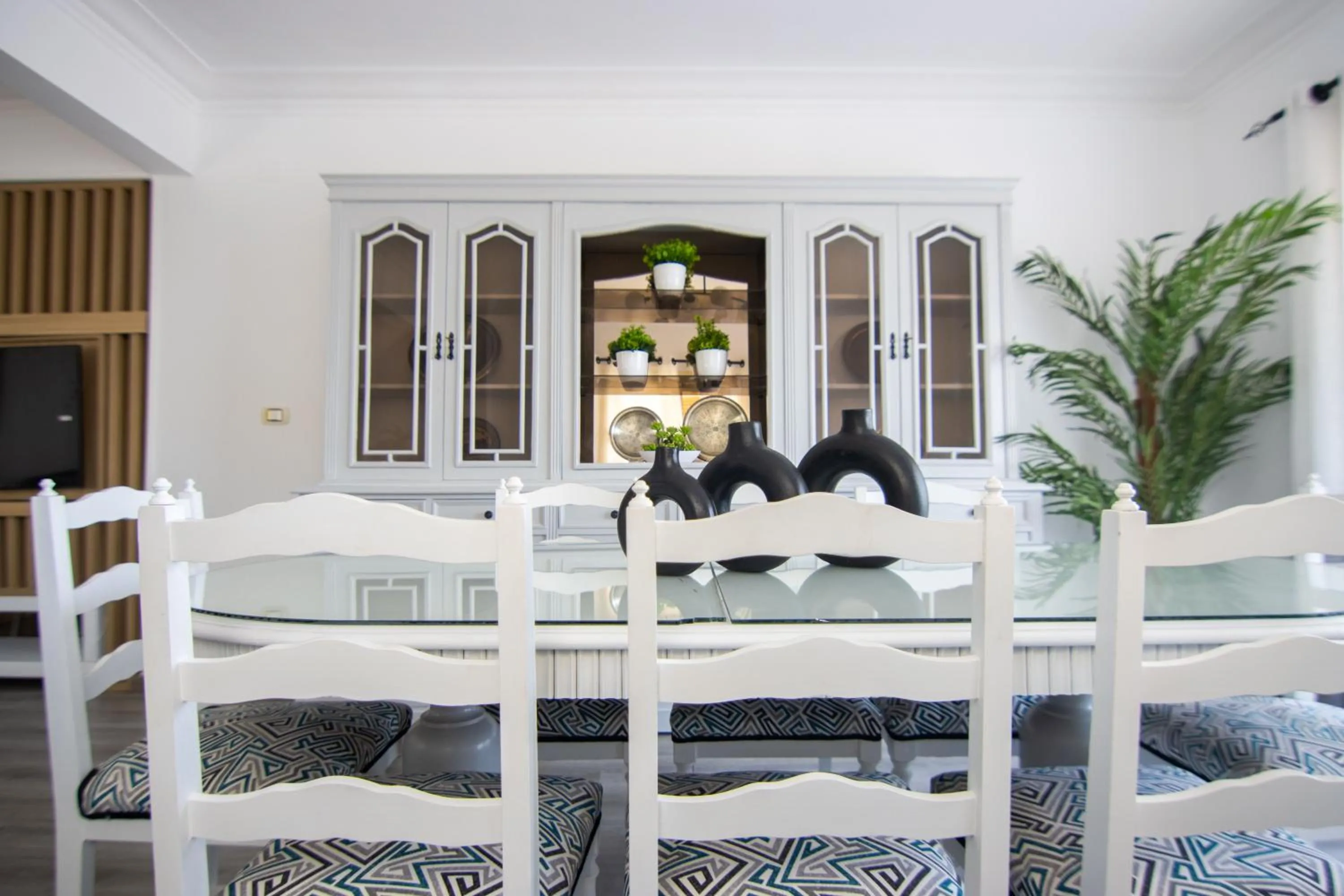 Dining area in Lovely 3BR Apartment in Heart of Mohandseen
