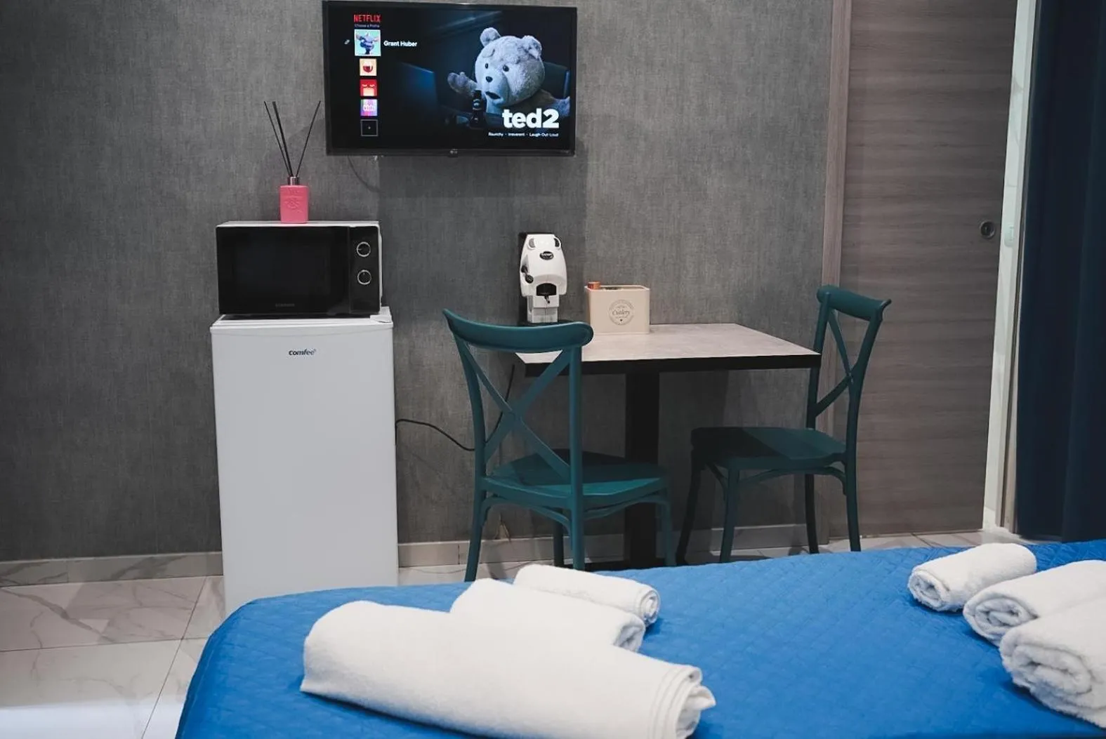 Bed in Fly Home 2