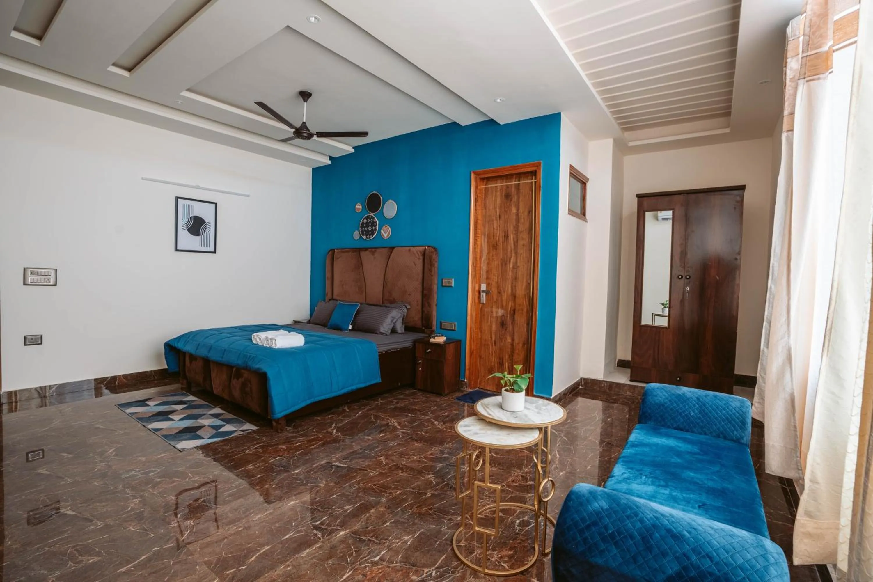 Bed in FlxHo Duo - Serviced Apartment & Rooms - Golf Course Road