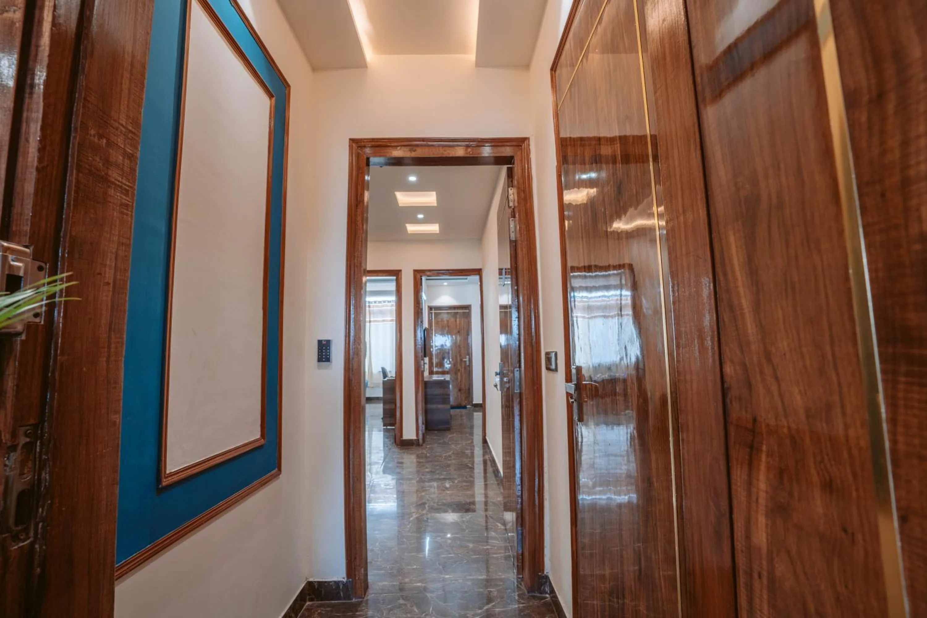 Property building in FlxHo Duo - Serviced Apartment & Rooms - Golf Course Road