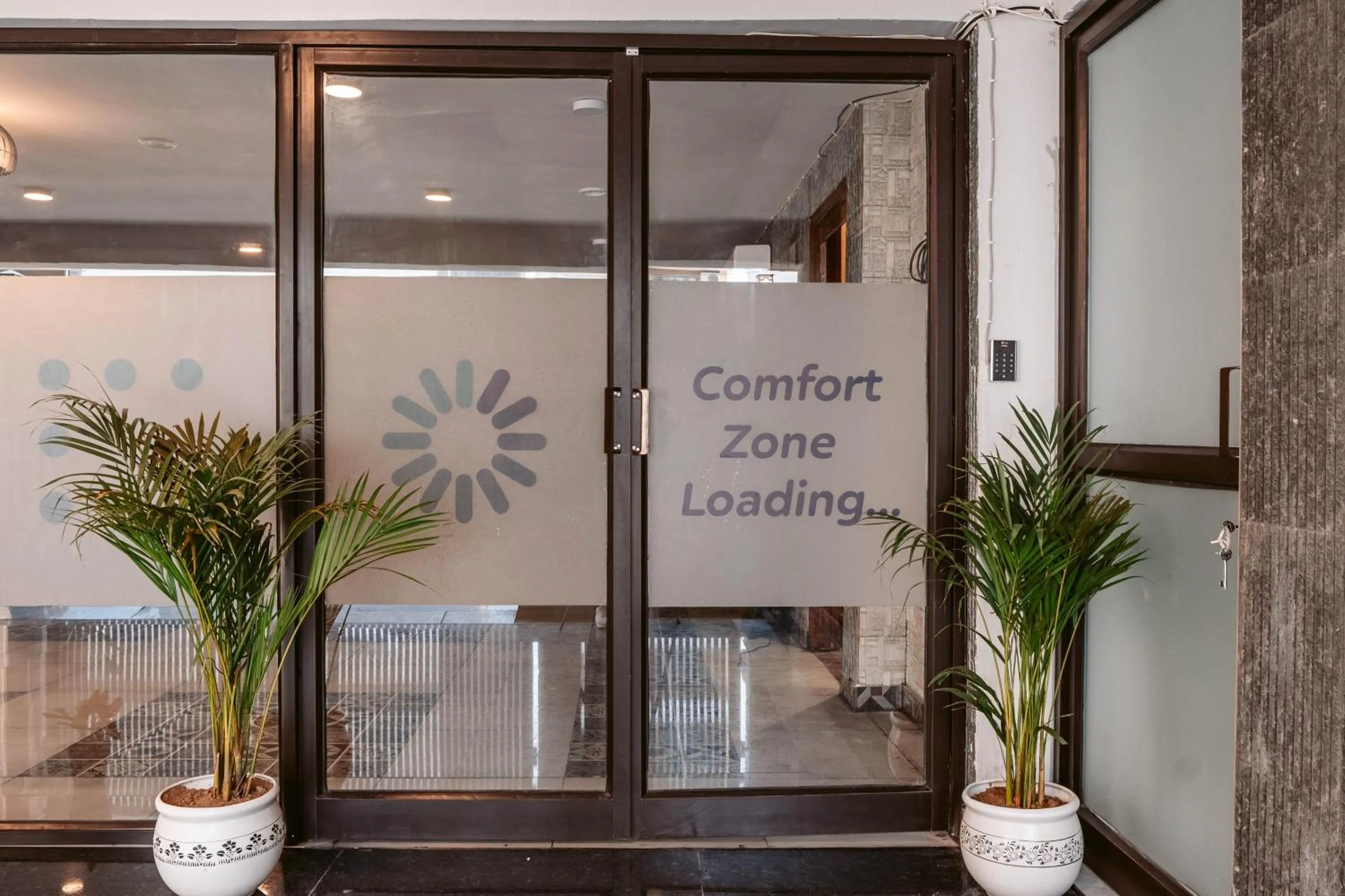 Facade/entrance in FlxHo Duo - Serviced Apartment & Rooms - Golf Course Road