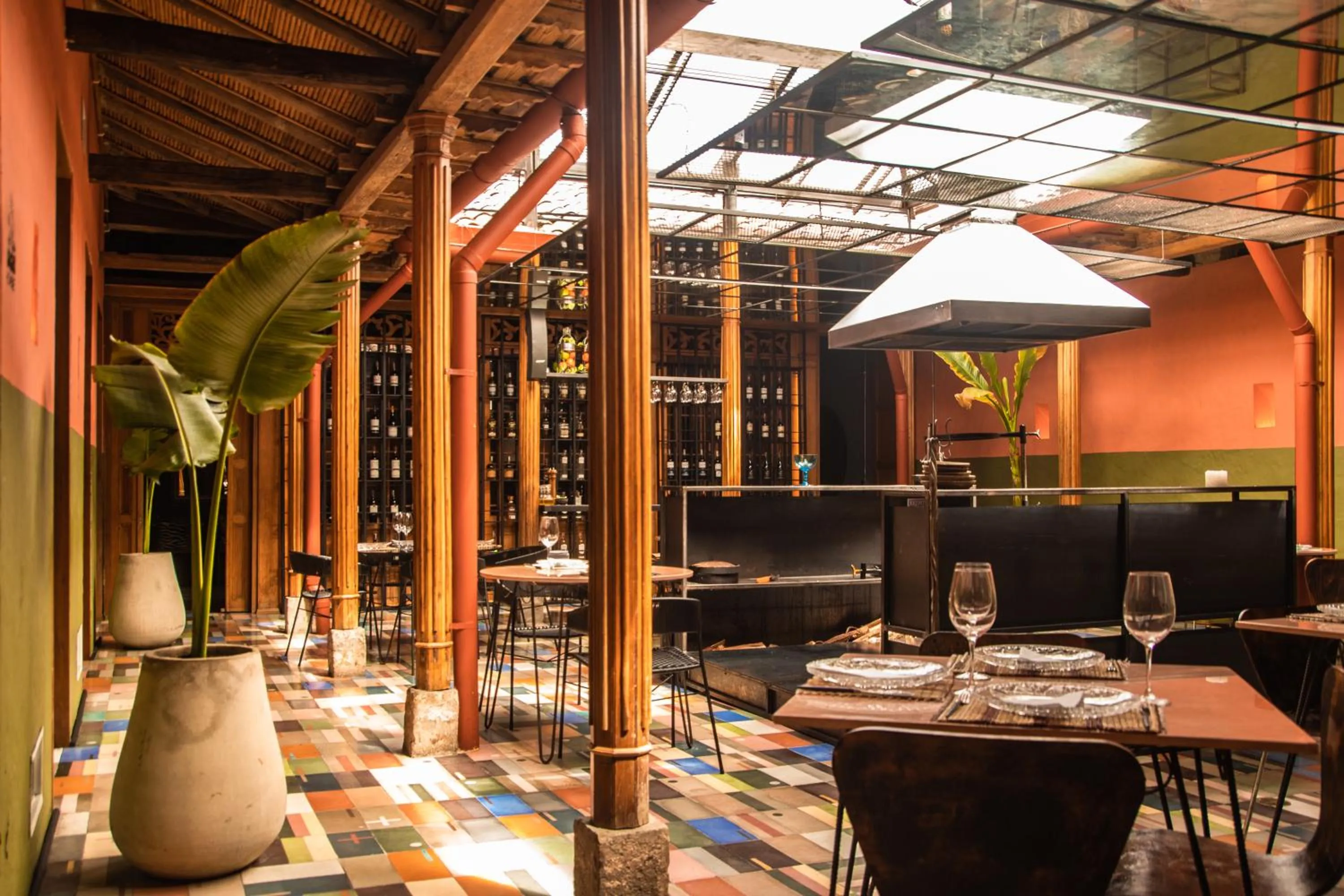 Restaurant/places to eat in Hotel Dios