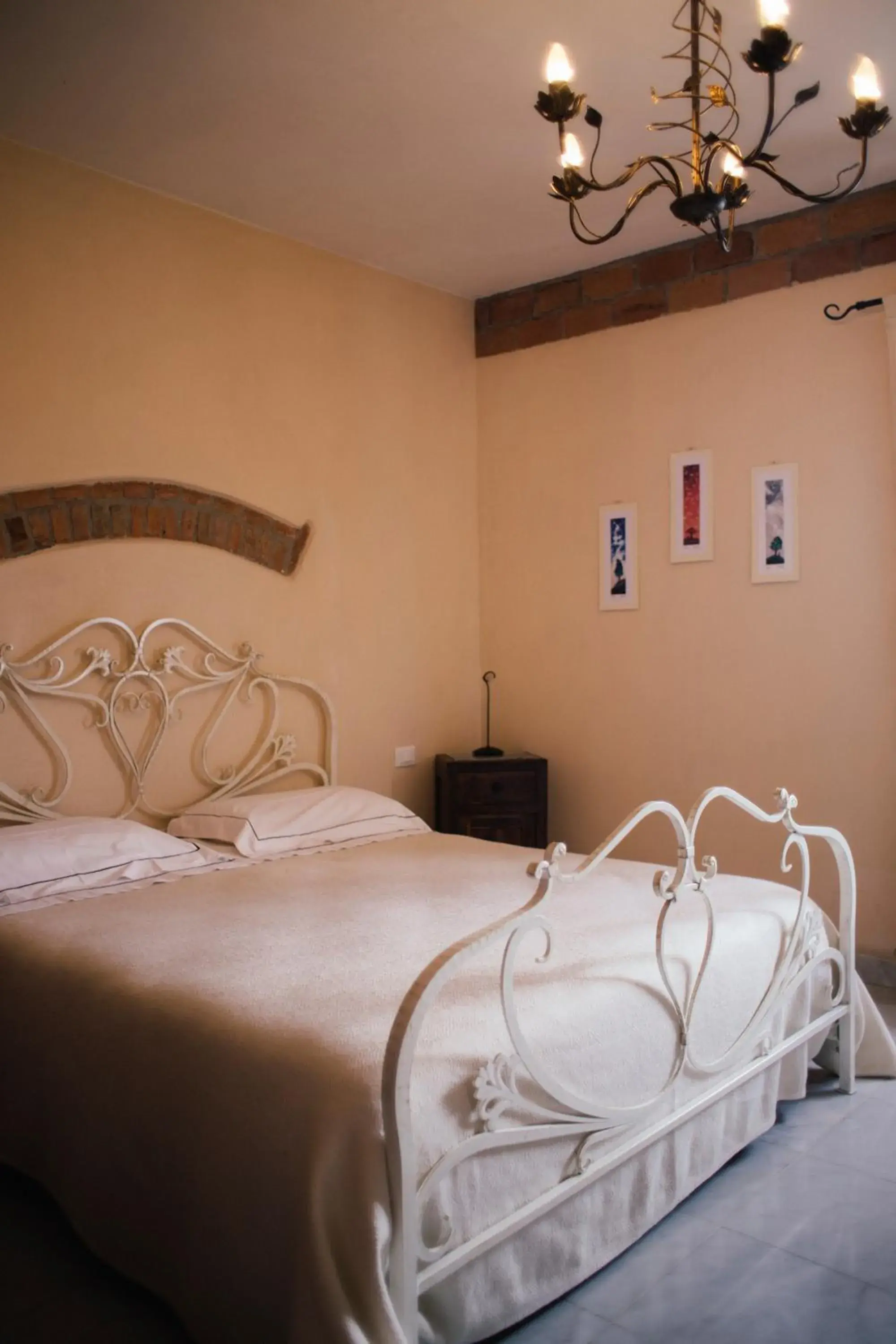Triple Room in Agriturismo La Burlanda Triple Room in Agriturismo La Burlanda