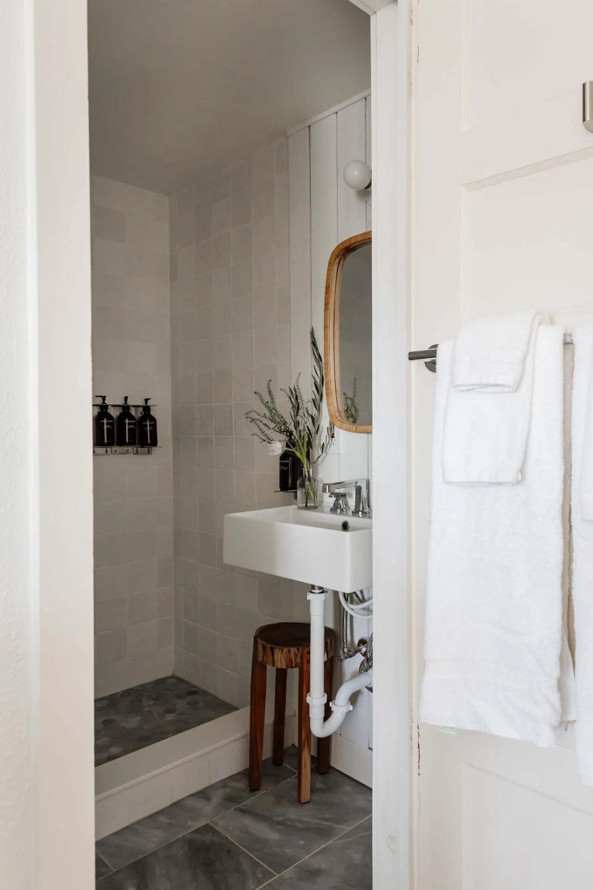 Bathroom in The Bentley Inn