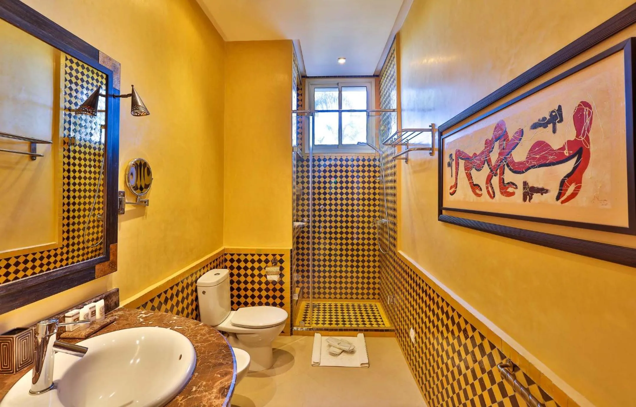 Shower in Palais Amador