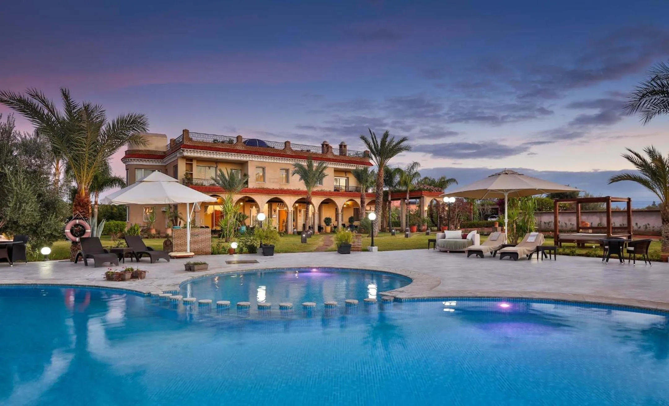 Property building in Palais Amador