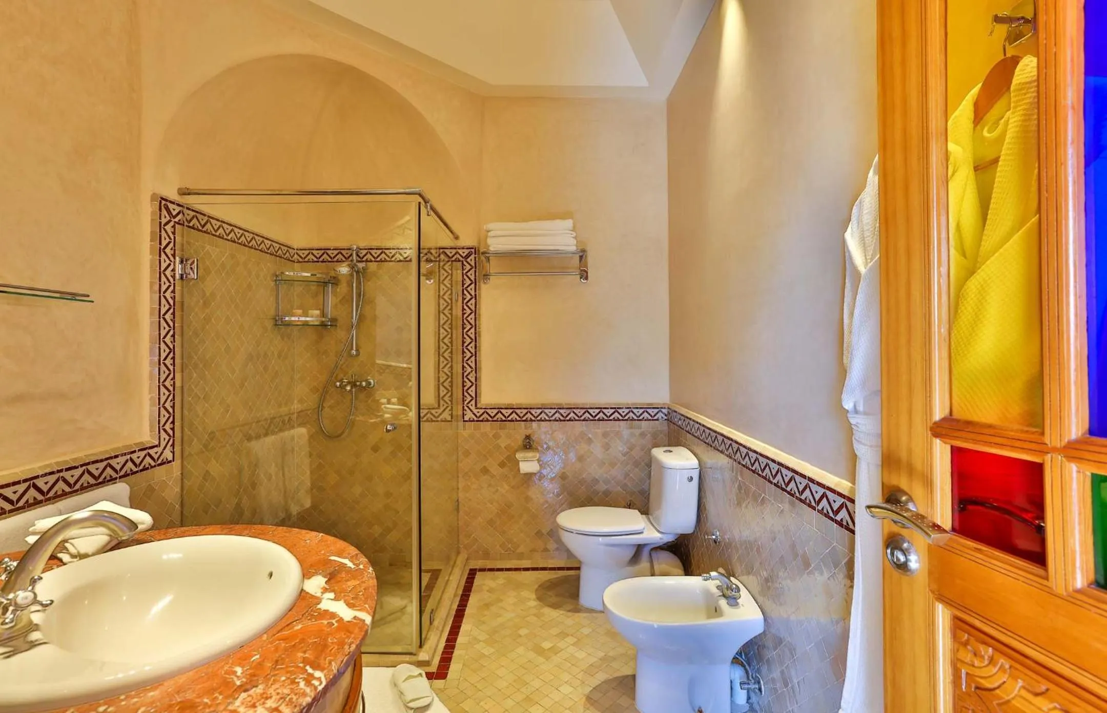 Shower in Palais Amador