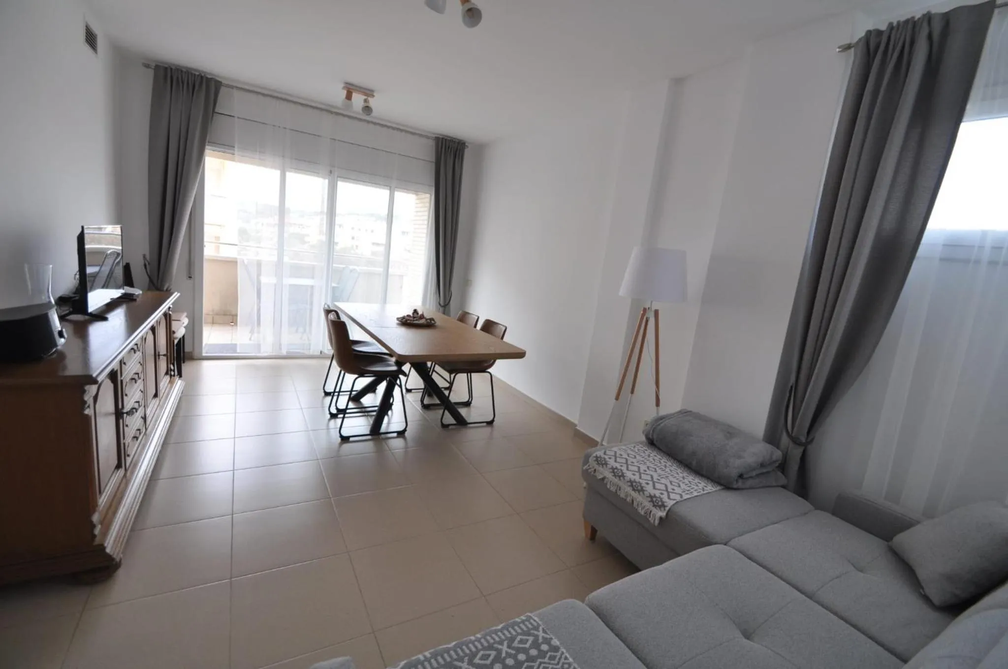 TV and multimedia in Santa Clotilde