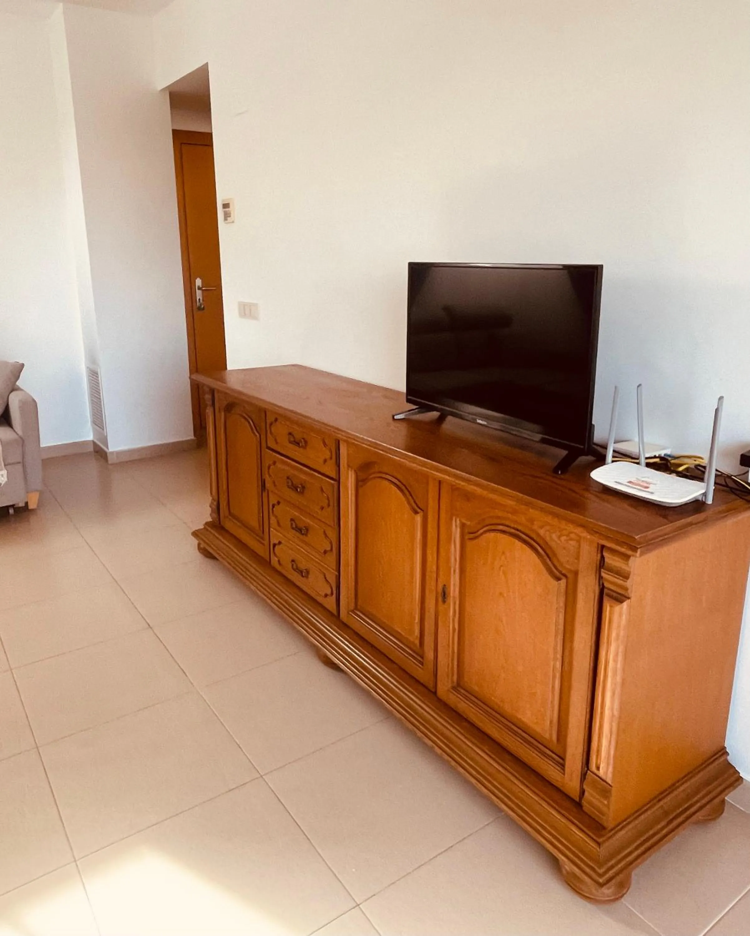 TV and multimedia in Santa Clotilde