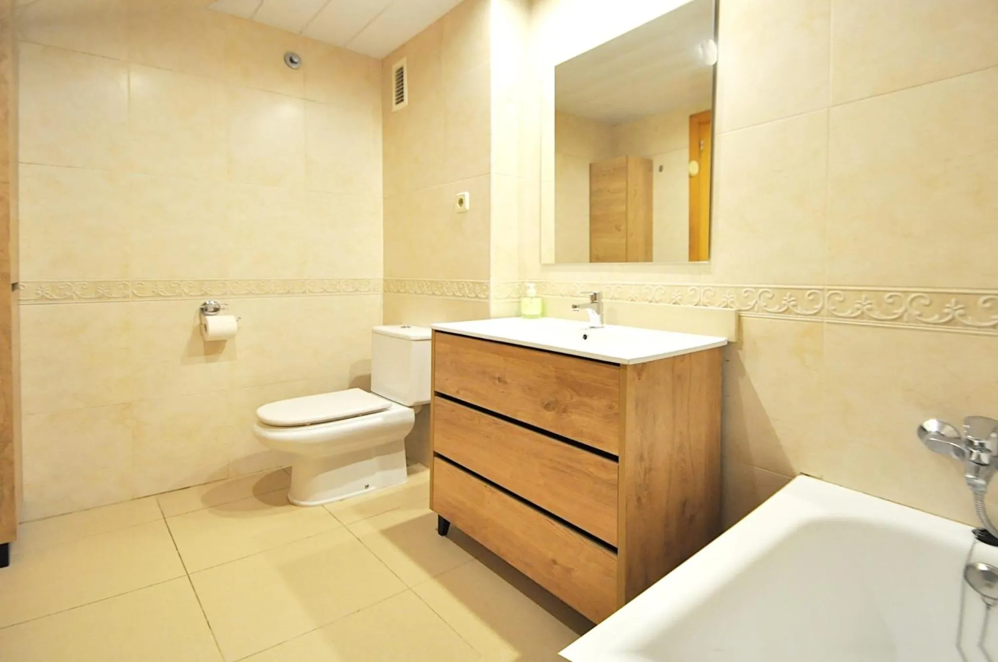 Toilet in Santa Clotilde