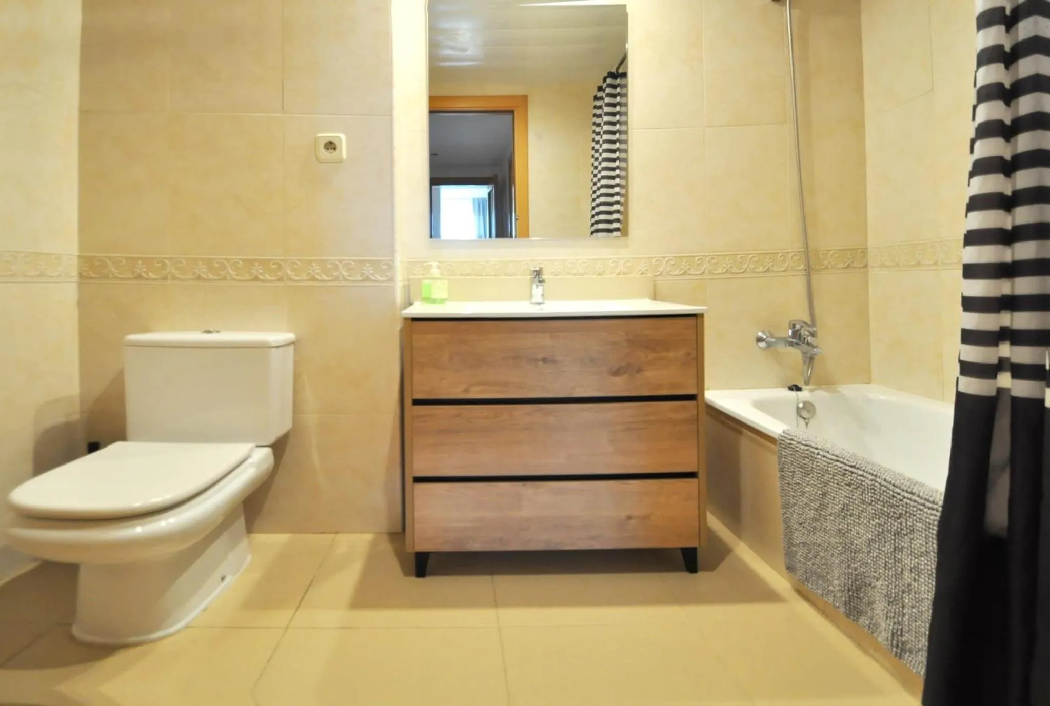 Toilet in Santa Clotilde