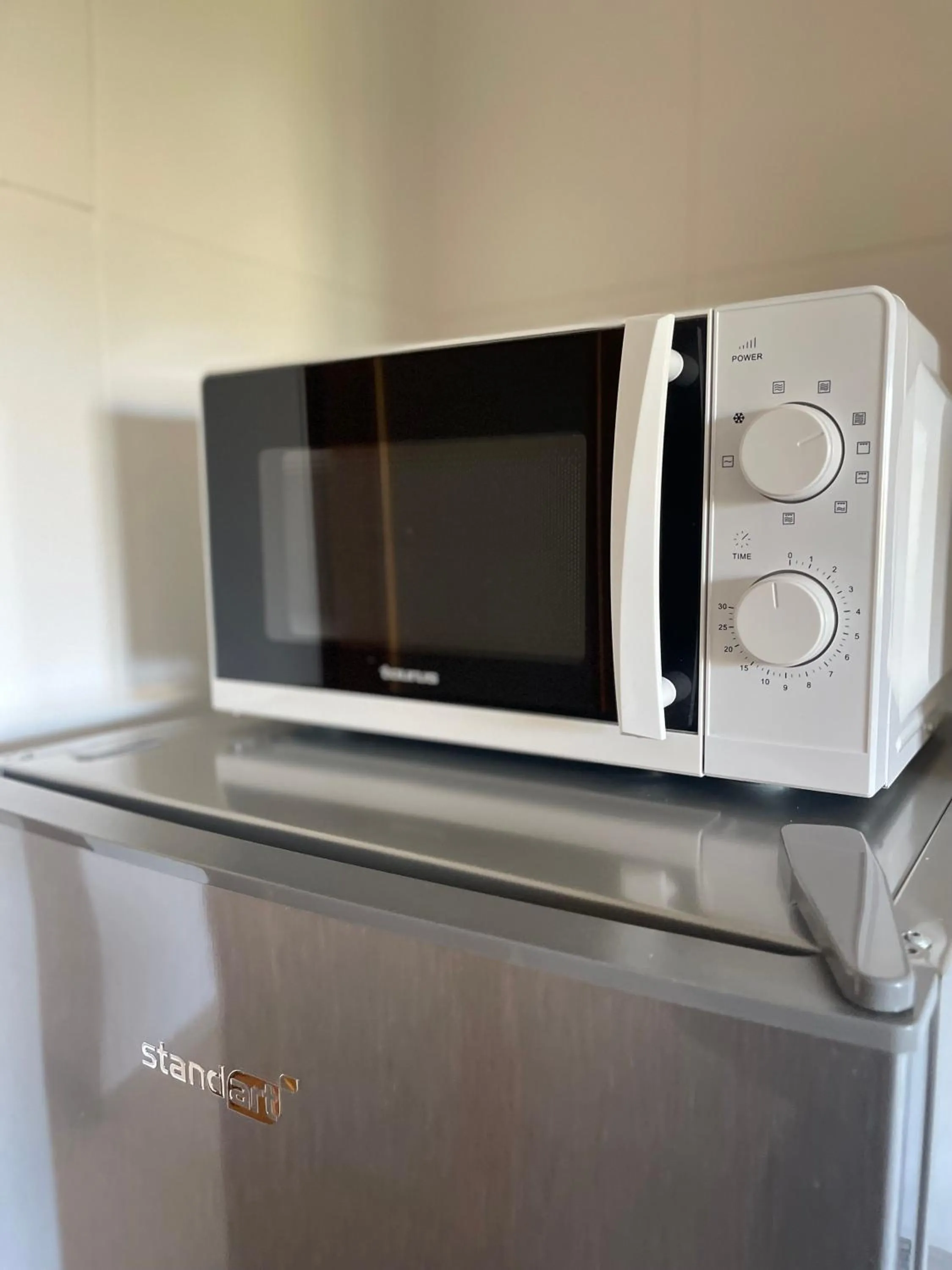 microwave in Santa Clotilde
