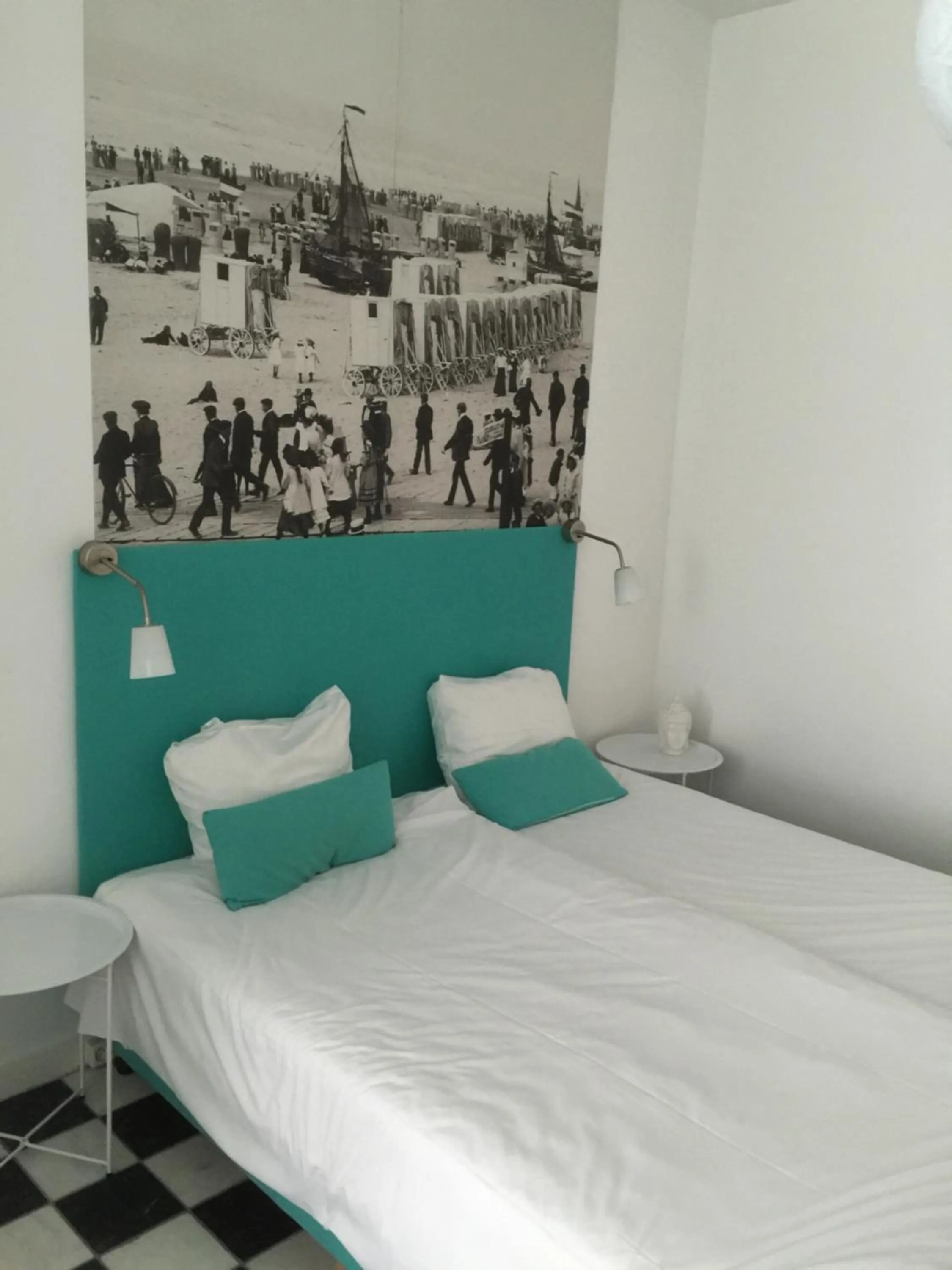 Bed in Hotel Zeespiegel