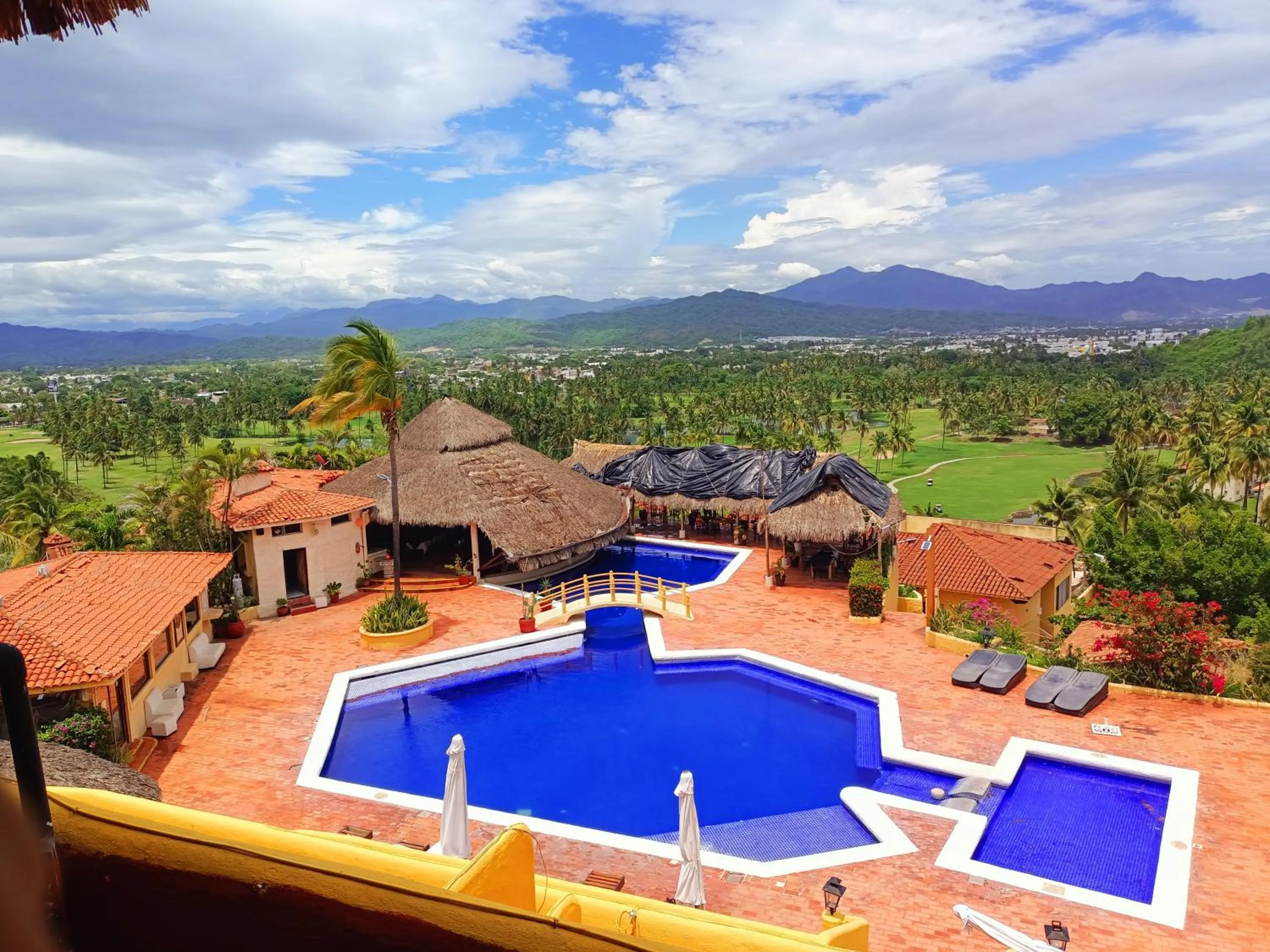 Pool View in hotel plaza tucanes