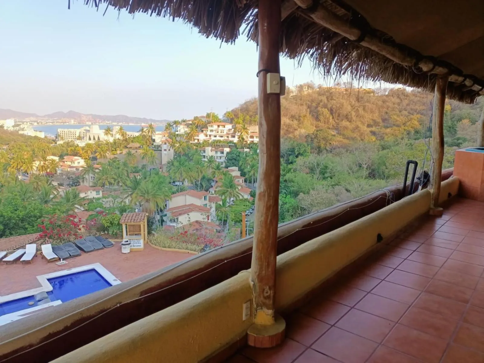Day, Pool View in hotel plaza tucanes