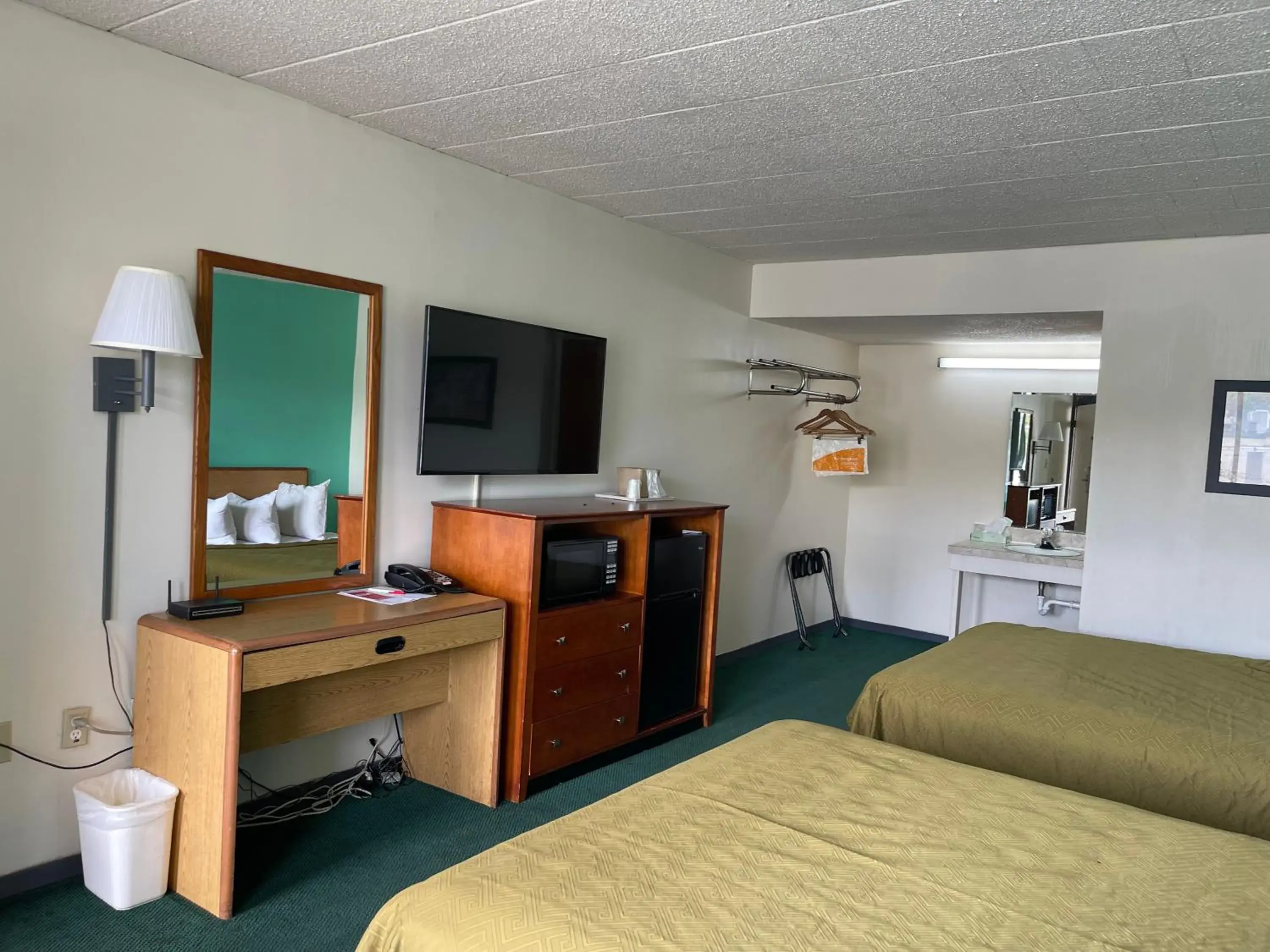 Standard Double Room in Horseshoe Curve Lodge Standard Double Room in Horseshoe Curve Lodge