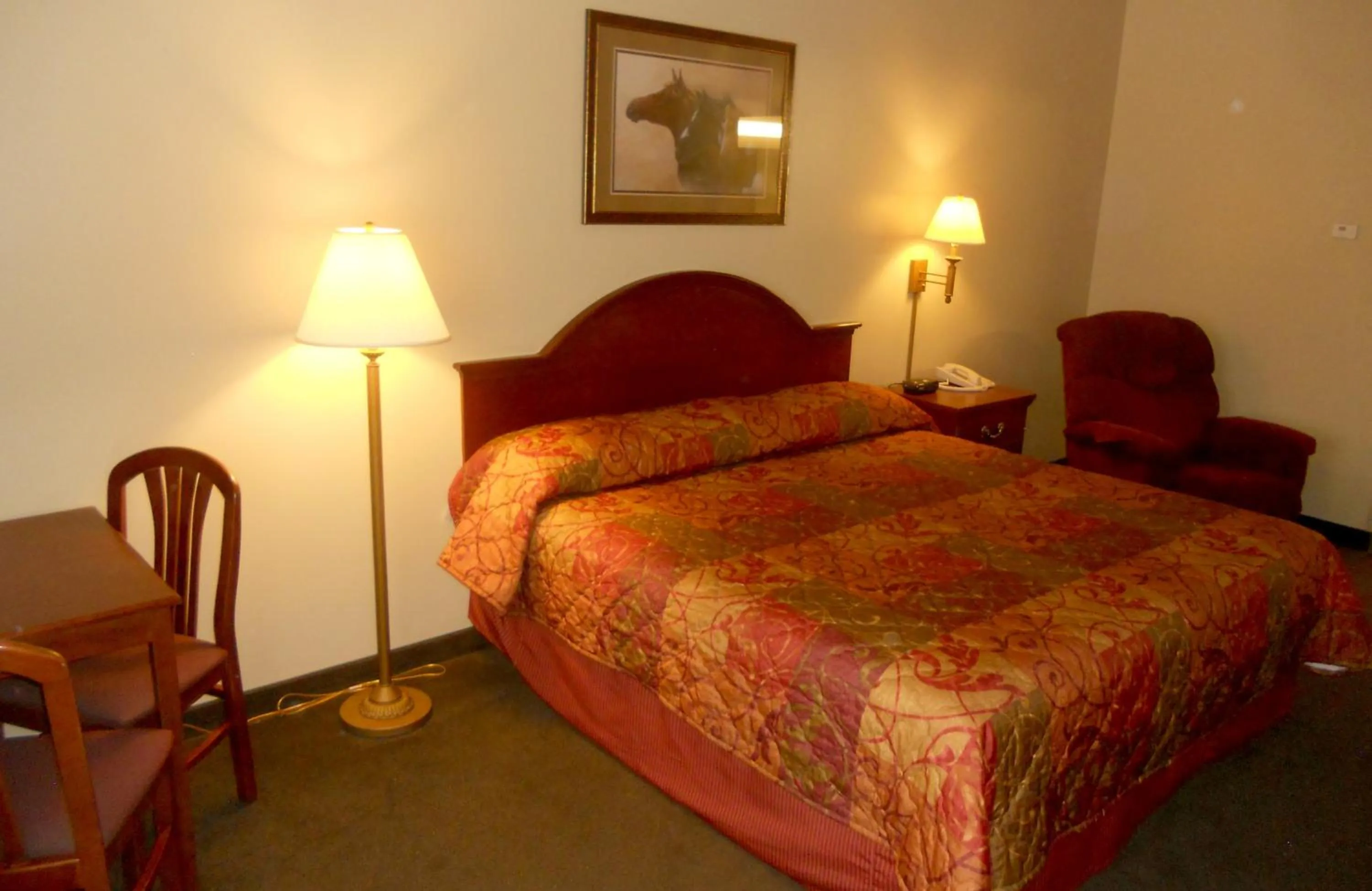 Bedroom, Bed in Sandhills Guest House Motel