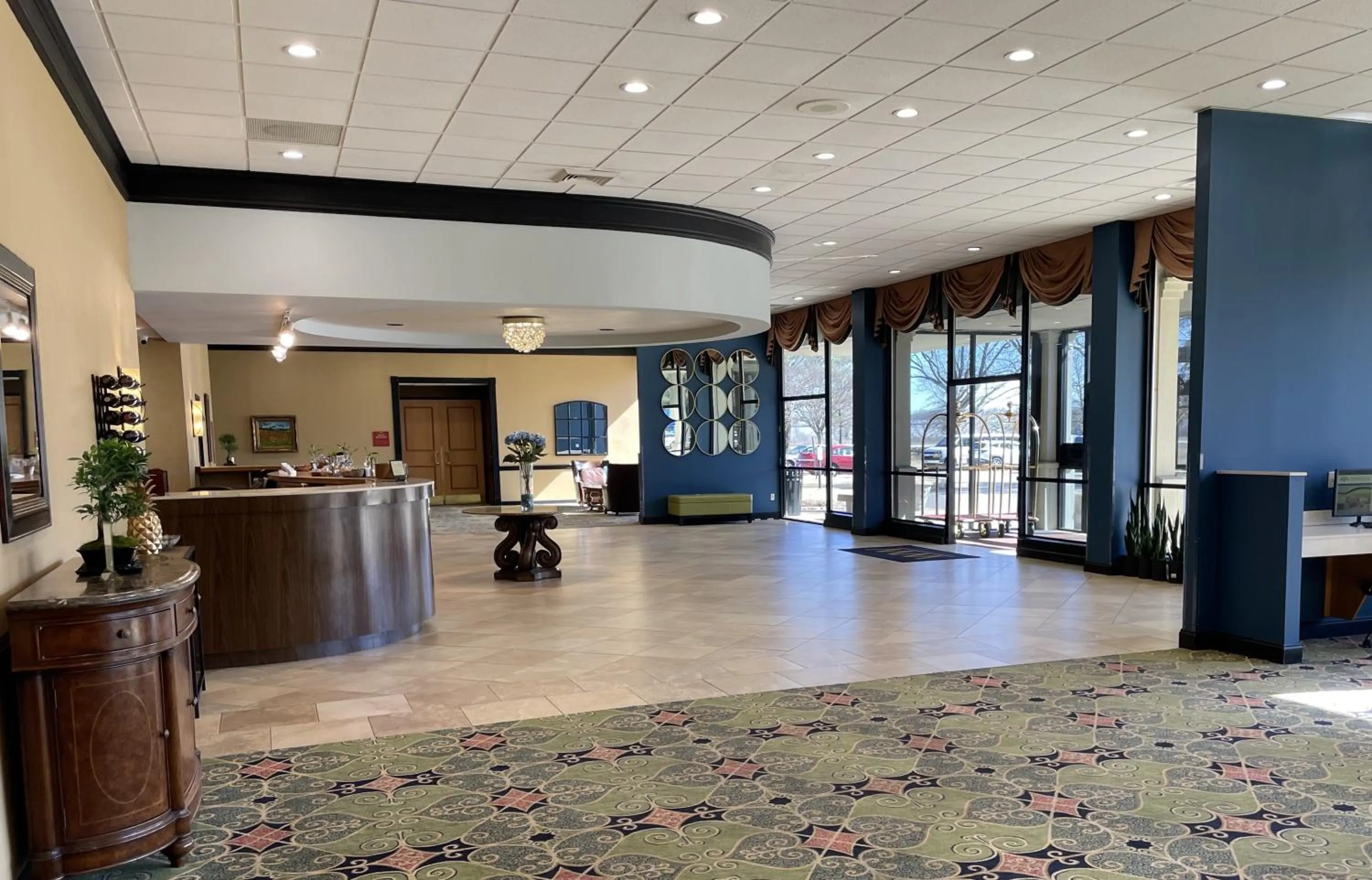 Lobby or reception in Historic Whispering Woods Hotel & Conference Center