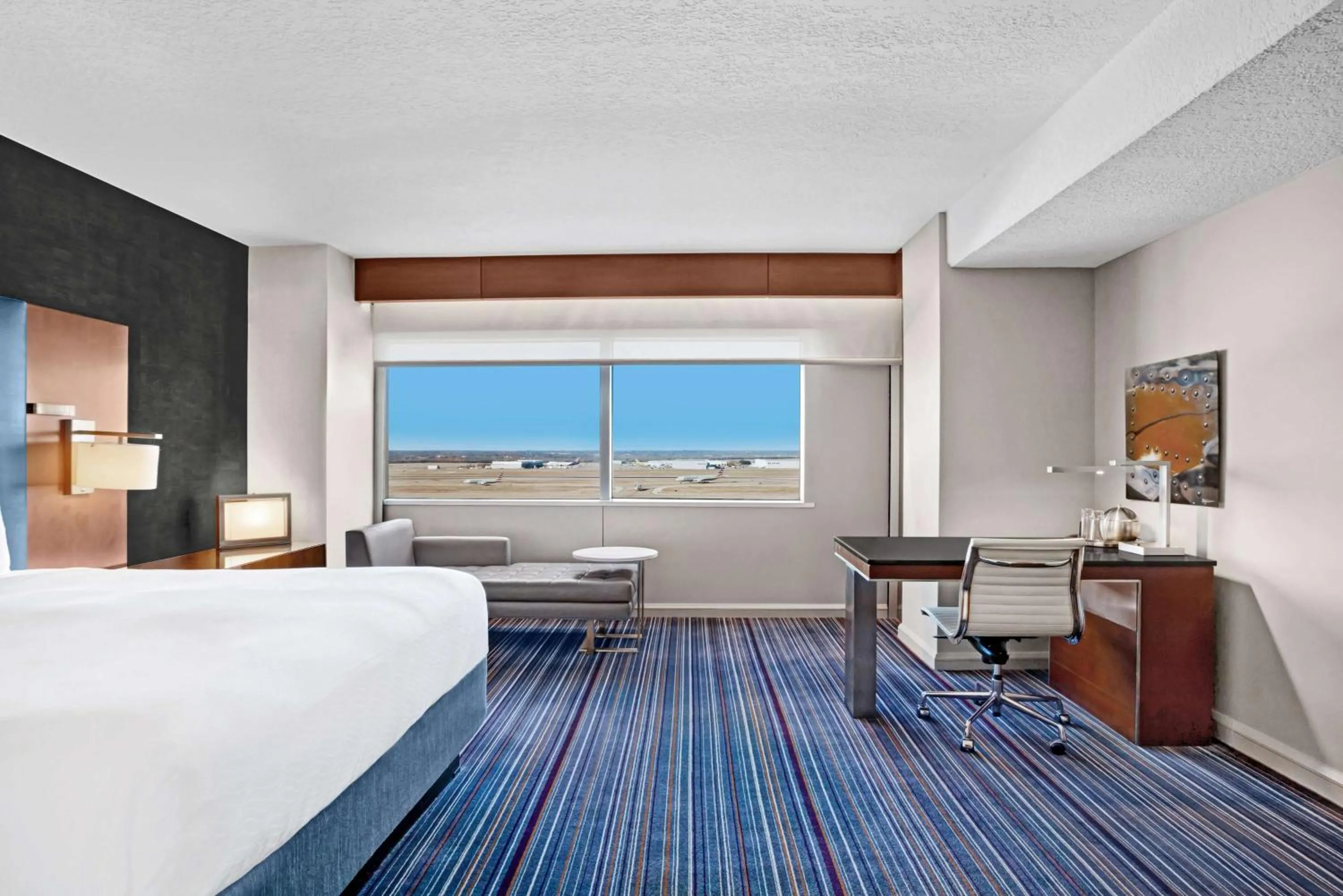 Bedroom, Bed in Grand Hyatt DFW Airport