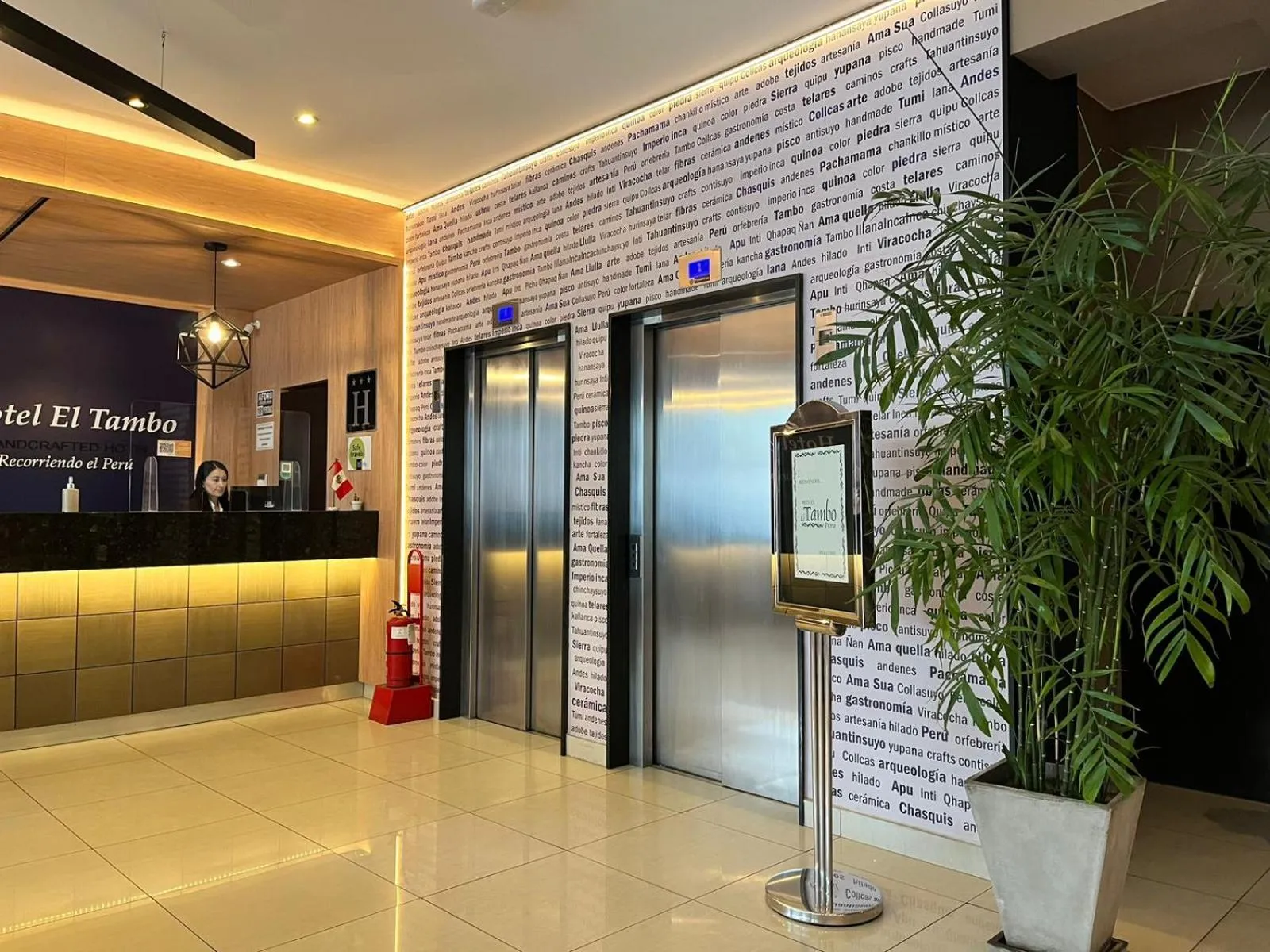 elevator in Hotel El Tambo 2