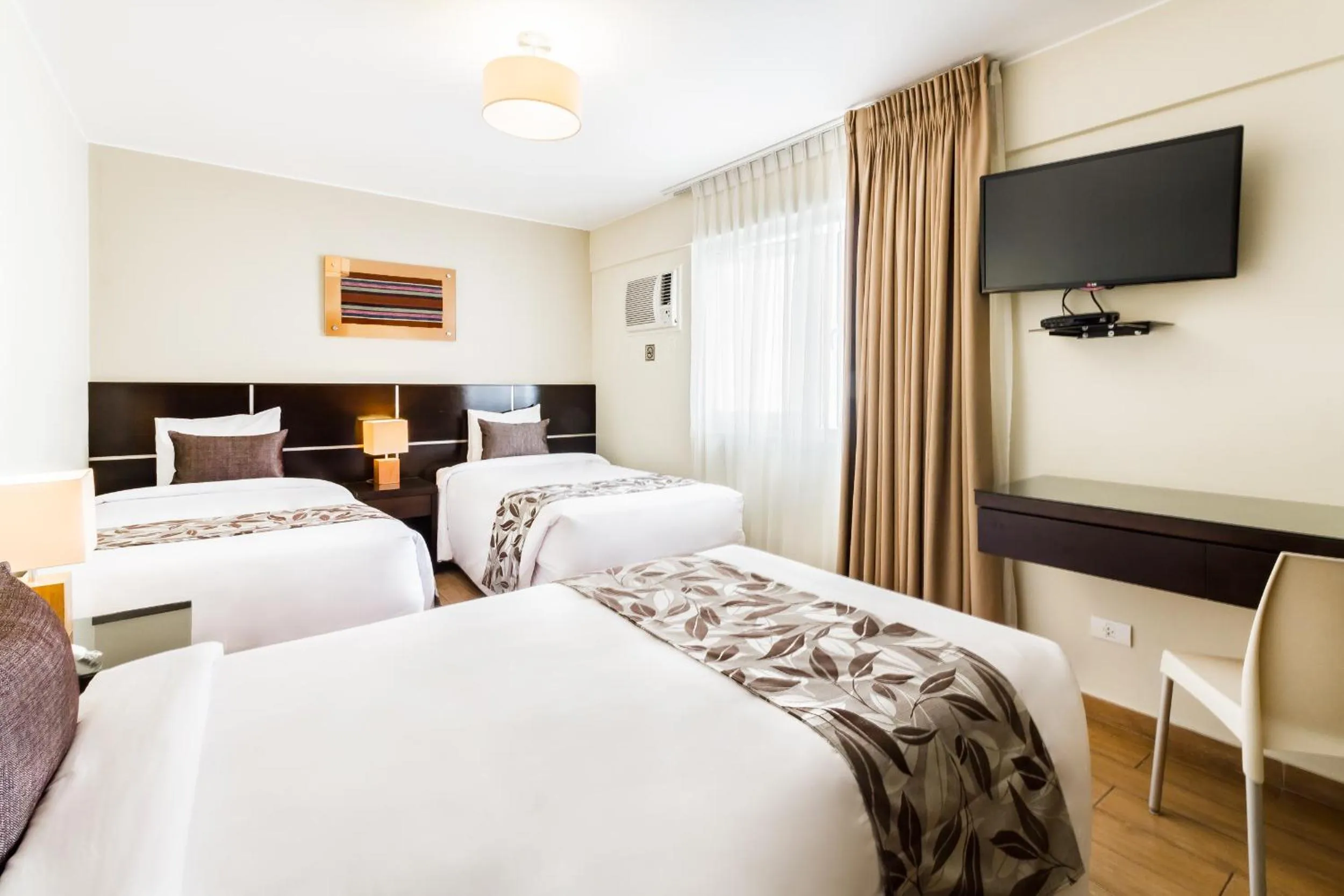 Bedroom, Bed in Hotel El Tambo 2