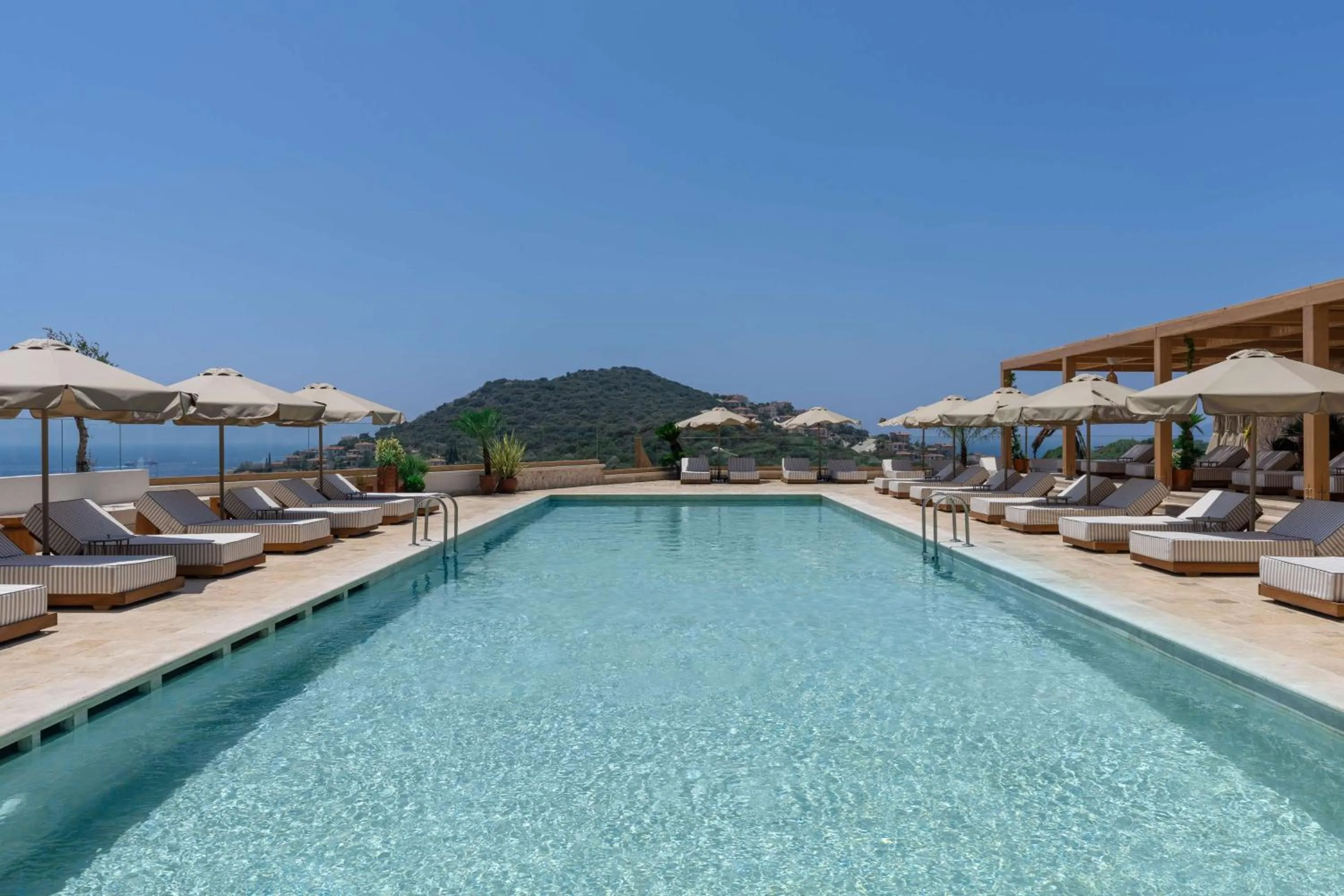 Swimming pool in Radisson Blu Hotel, Kas