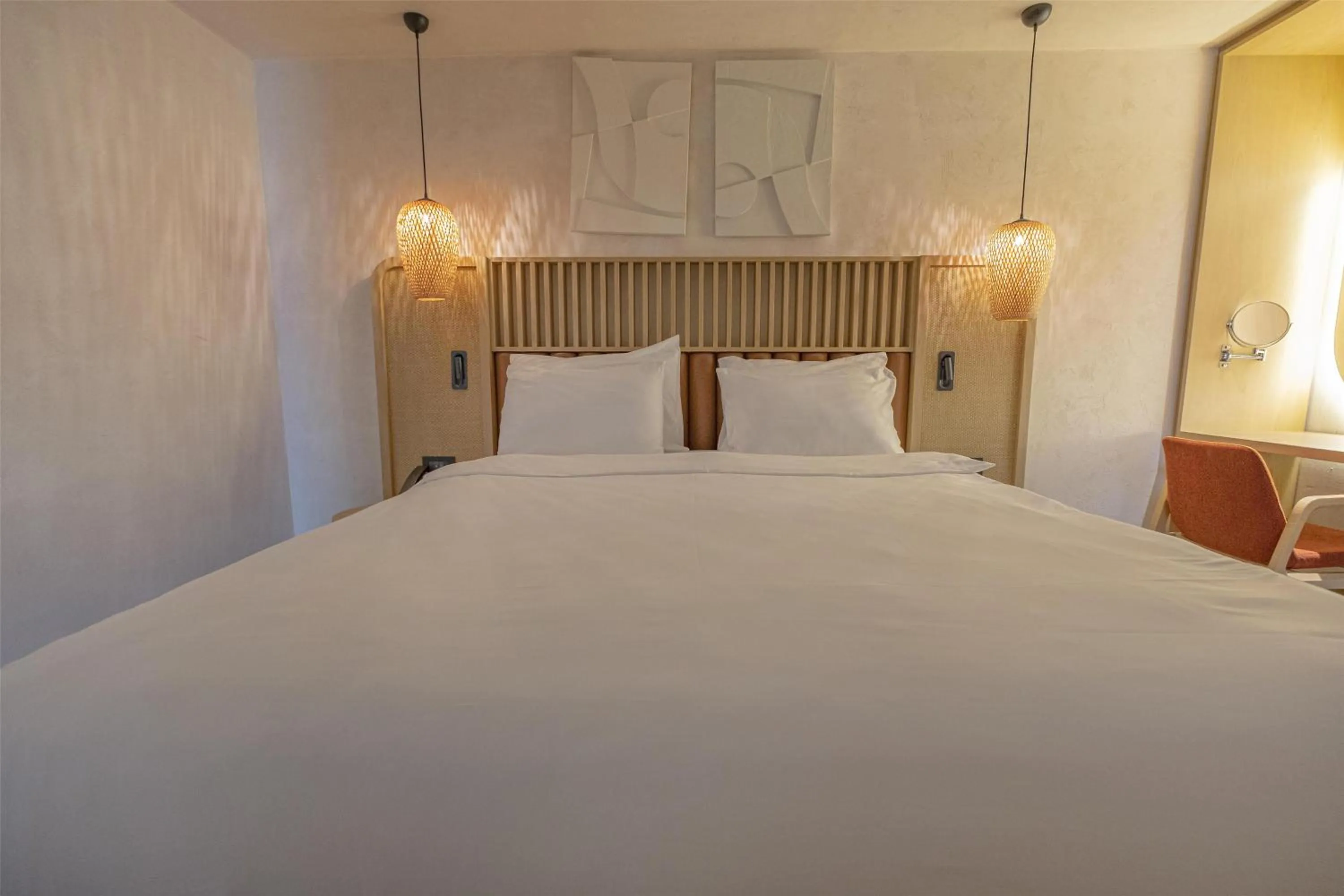 Photo of the whole room, Bed in Radisson Blu Hotel, Kas