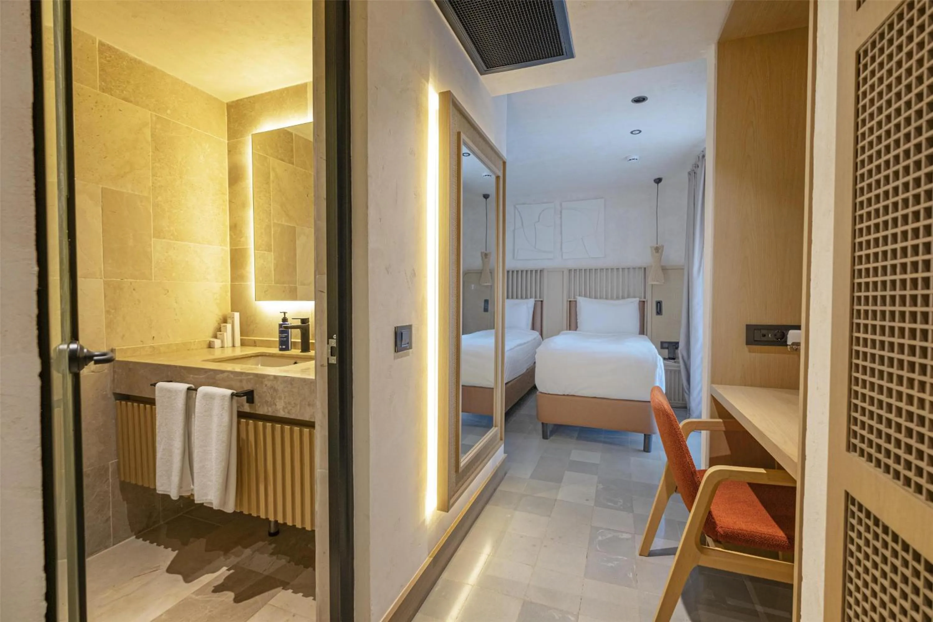 Photo of the whole room, Bed in Radisson Blu Hotel, Kas