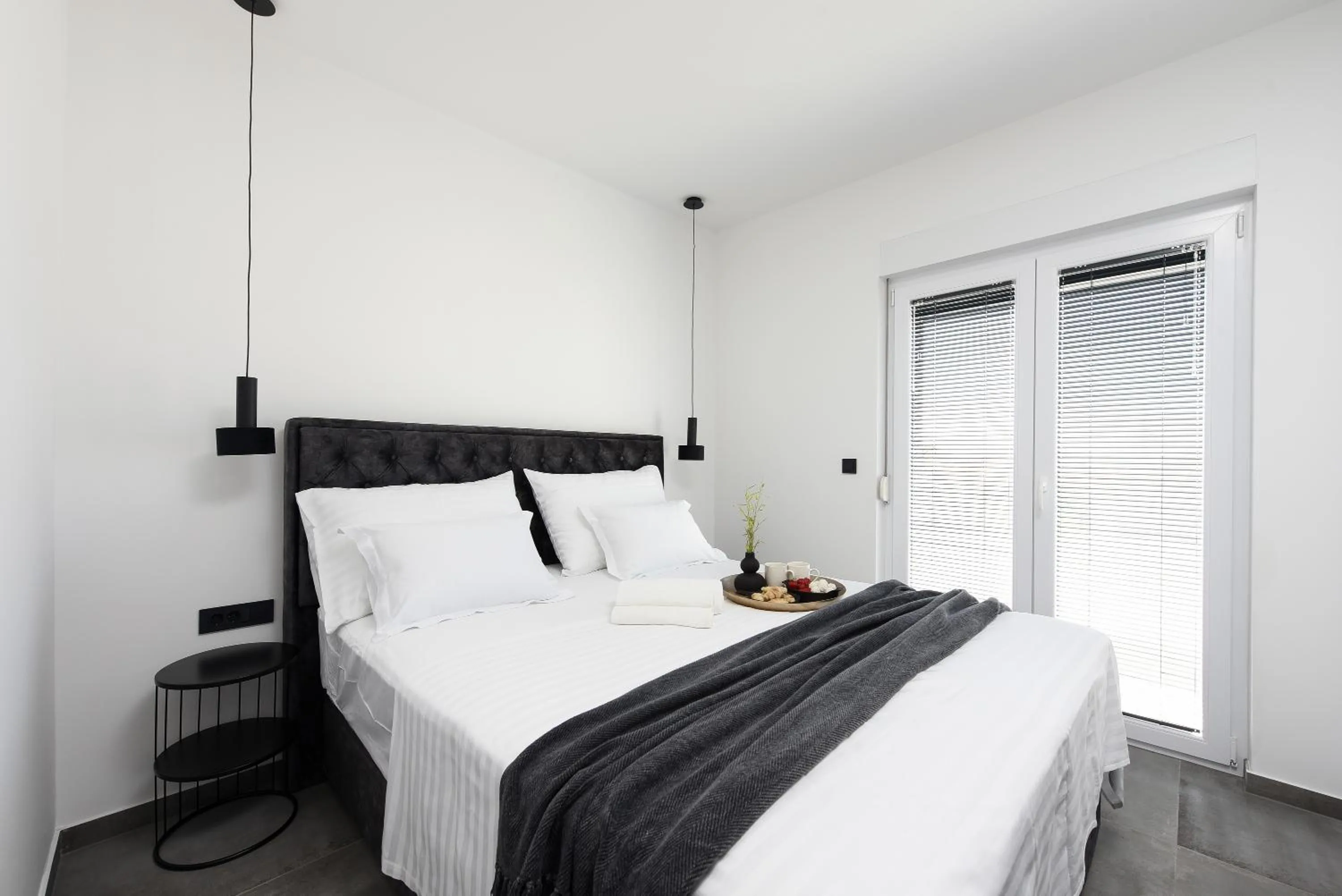 Bed in Luxury apartment N