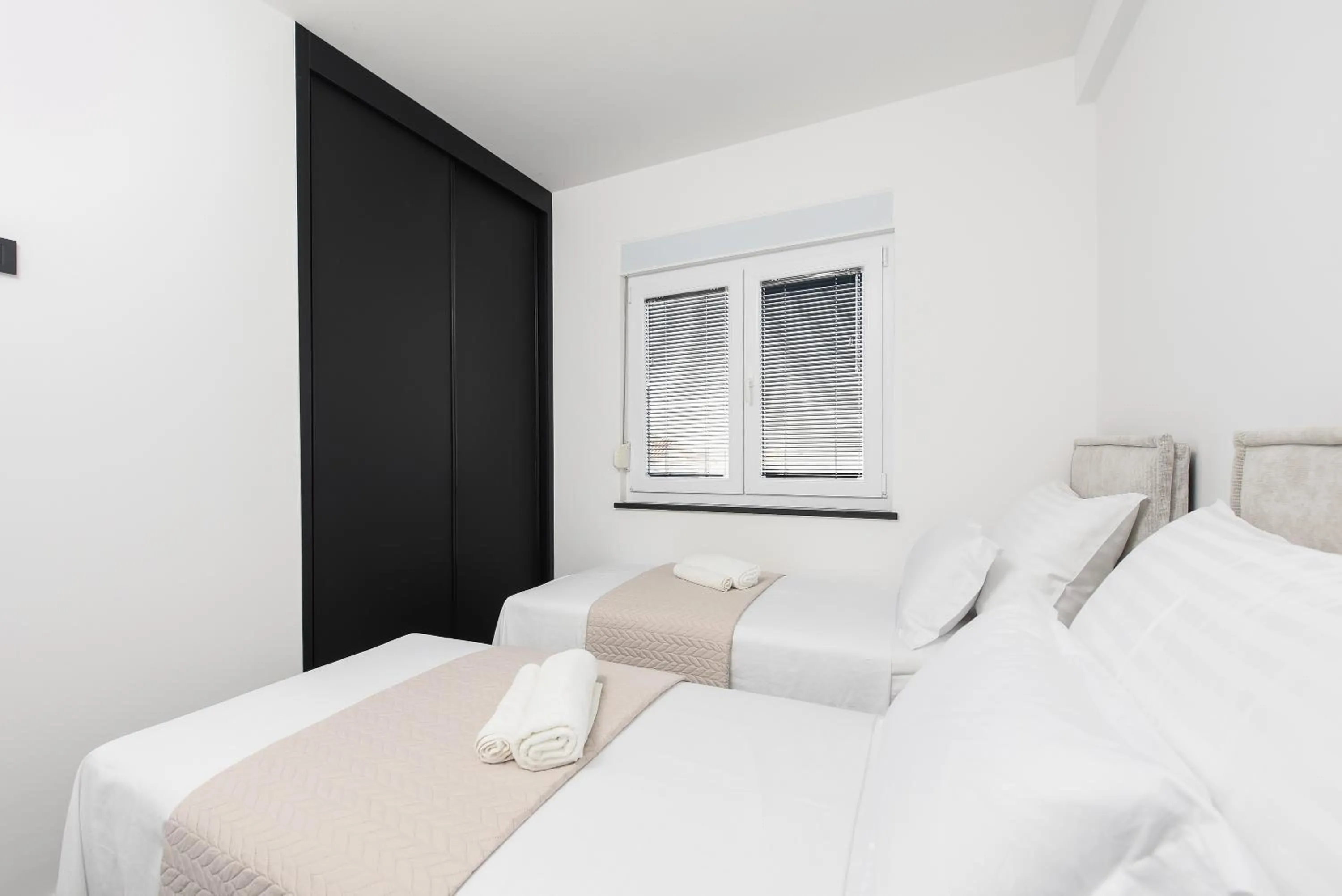 Bed in Luxury apartment N