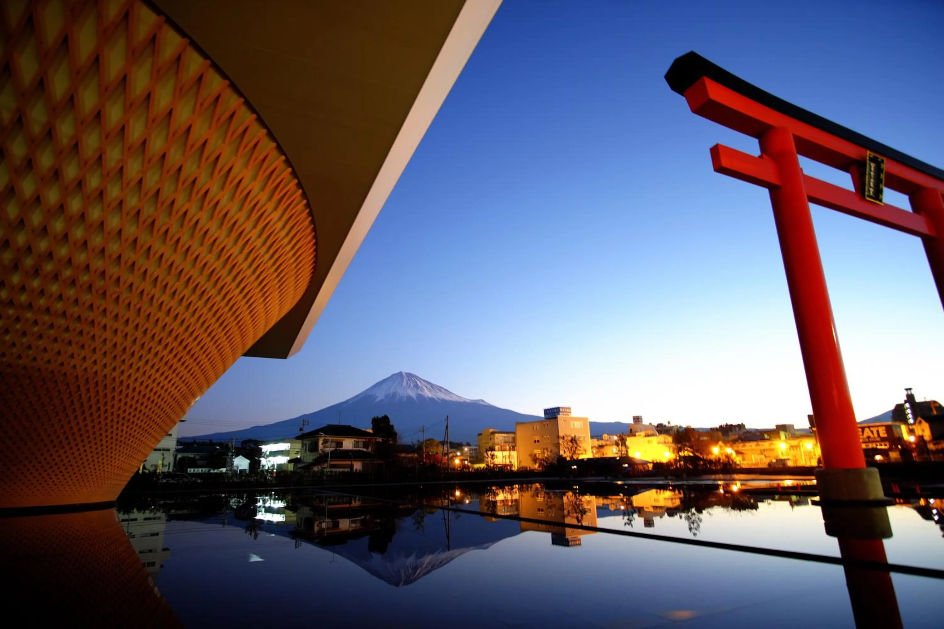 Nearby landmark in APA Hotel Fujichuo
