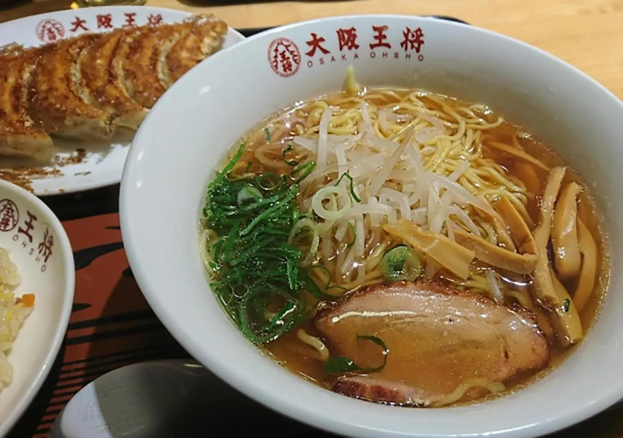 Restaurant/places to eat in APA Hotel Fujichuo