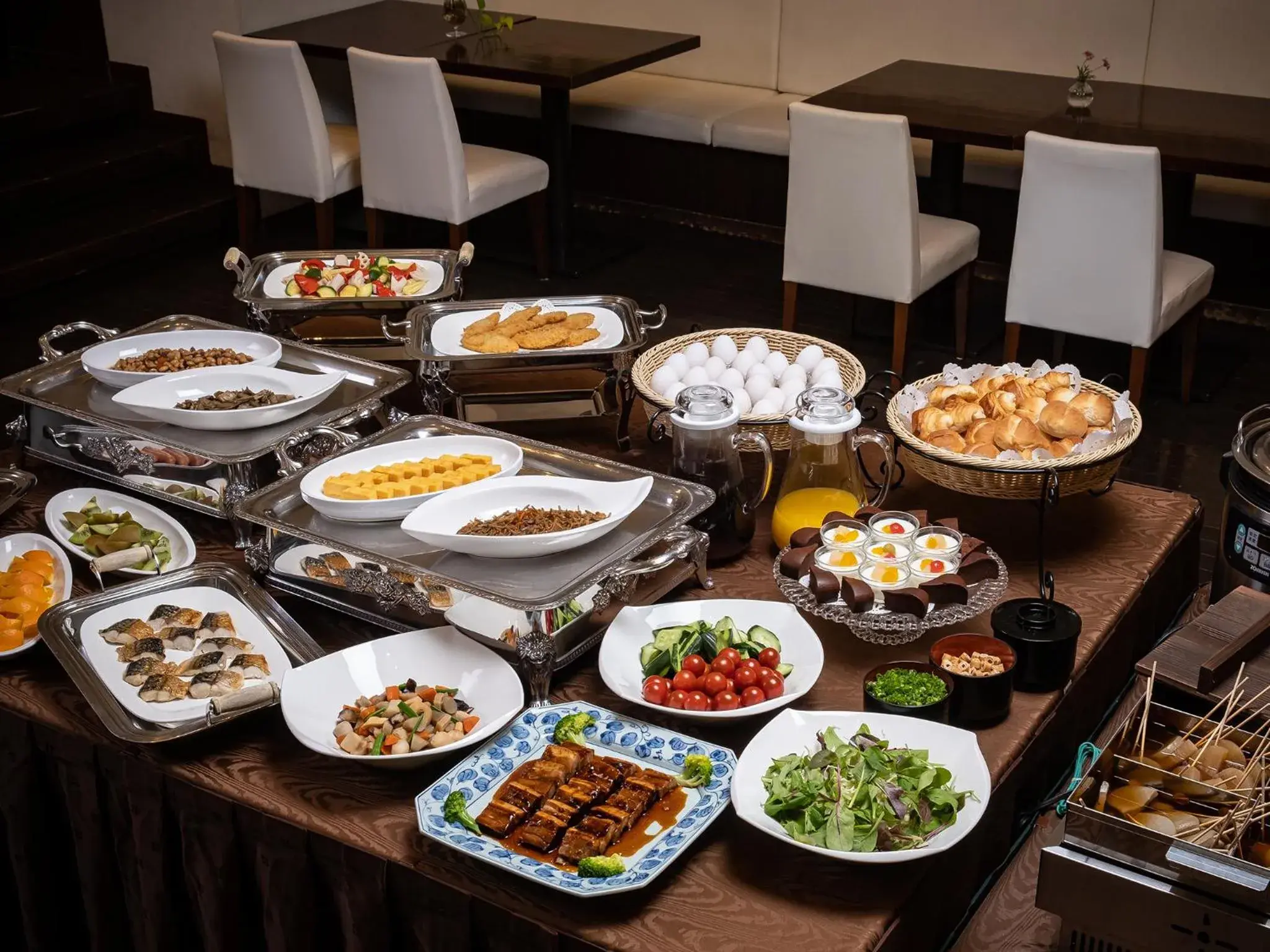 Breakfast in APA Hotel Fujichuo Breakfast in APA Hotel Fujichuo