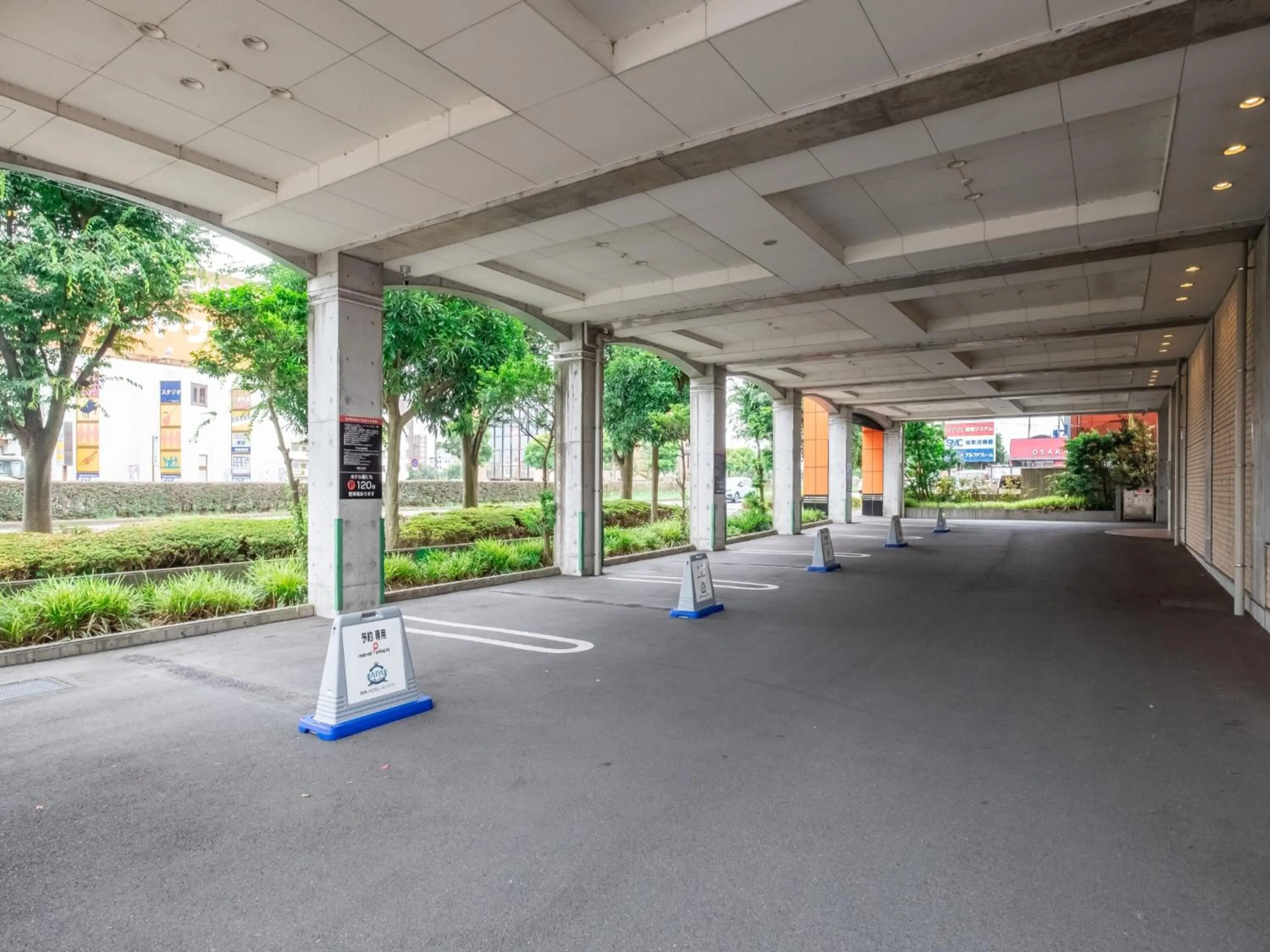 Parking in APA Hotel Fujichuo