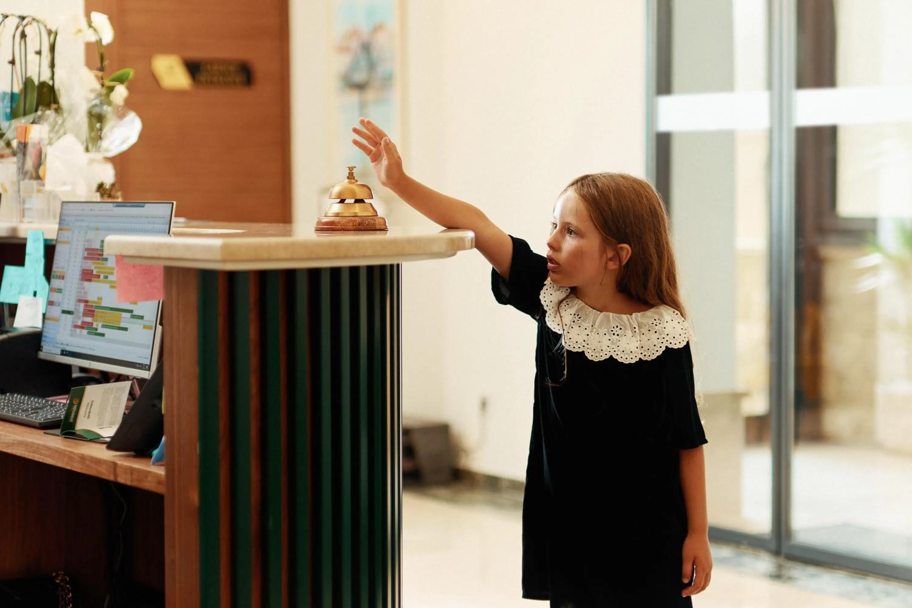 People in Hotel Diplomat by Aycon