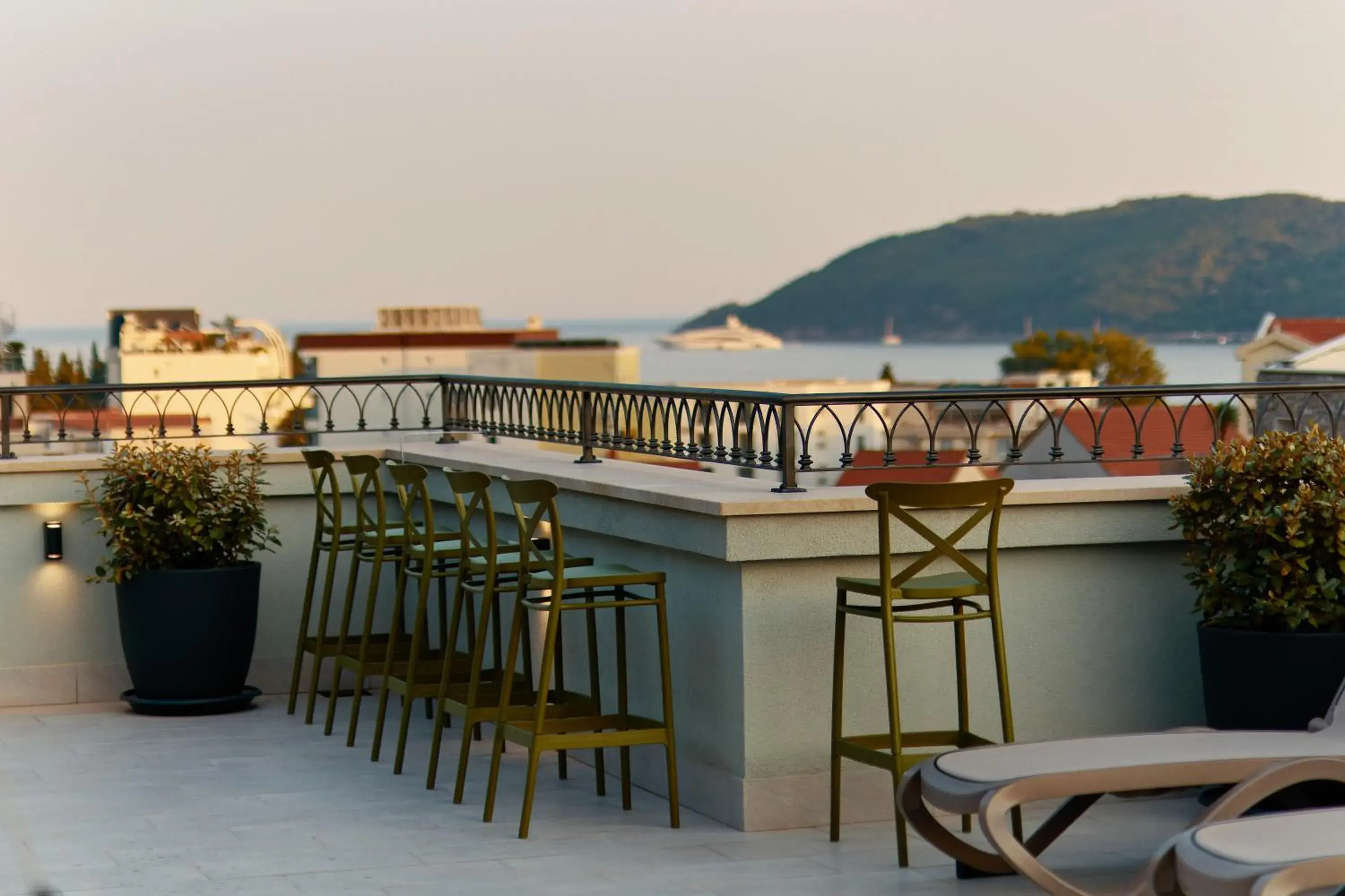 Property building in Hotel Diplomat by Aycon Property building in Hotel Diplomat by Aycon