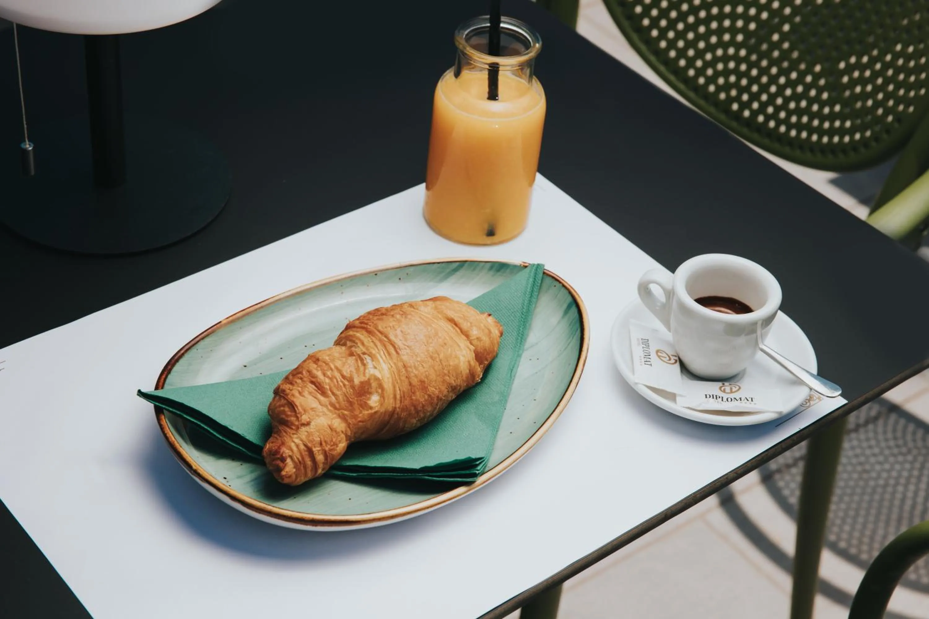 Breakfast in Hotel Diplomat by Aycon