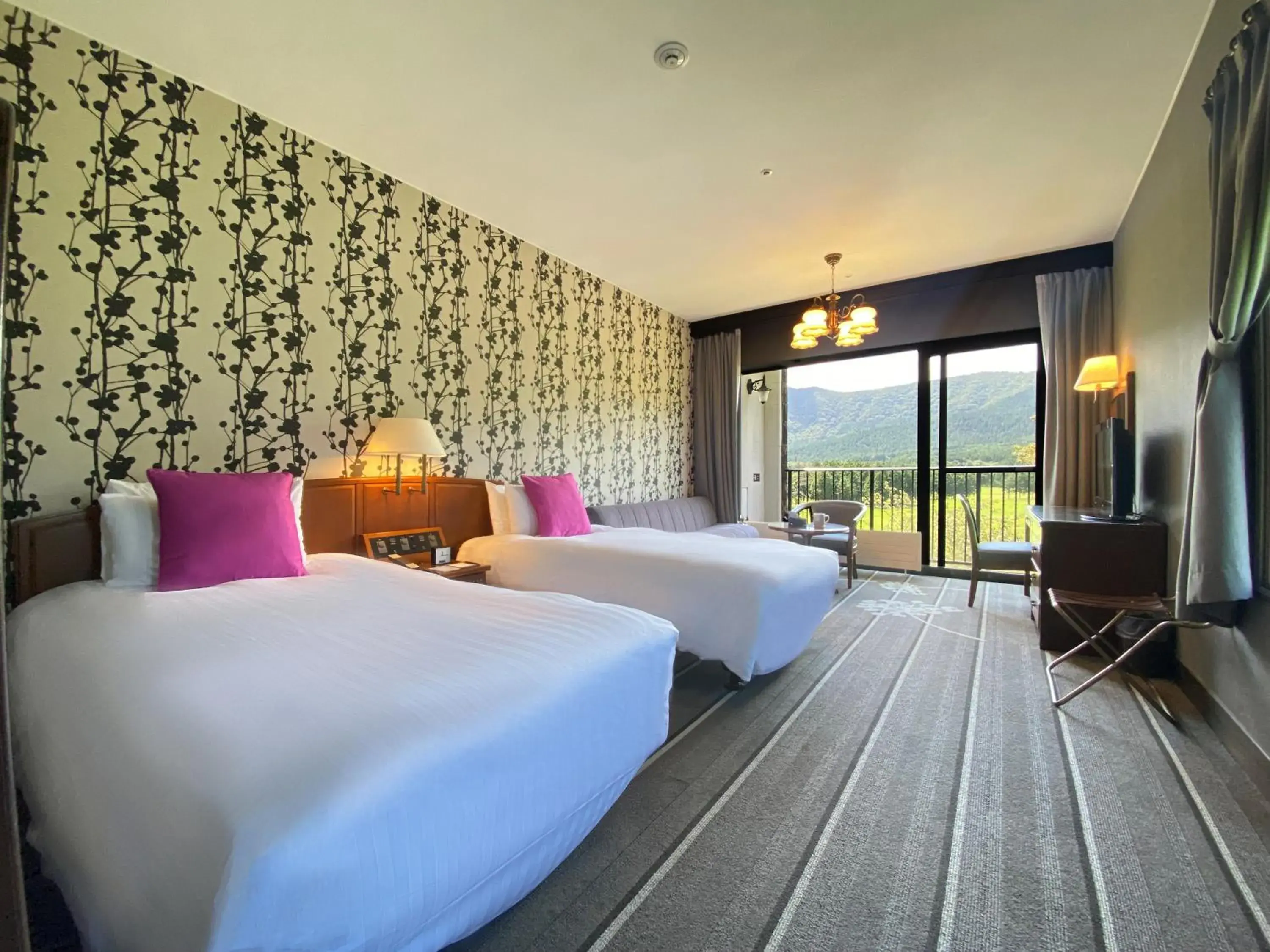 Bed in Hakone Sengokuhara Prince Hotel Bed in Hakone Sengokuhara Prince Hotel