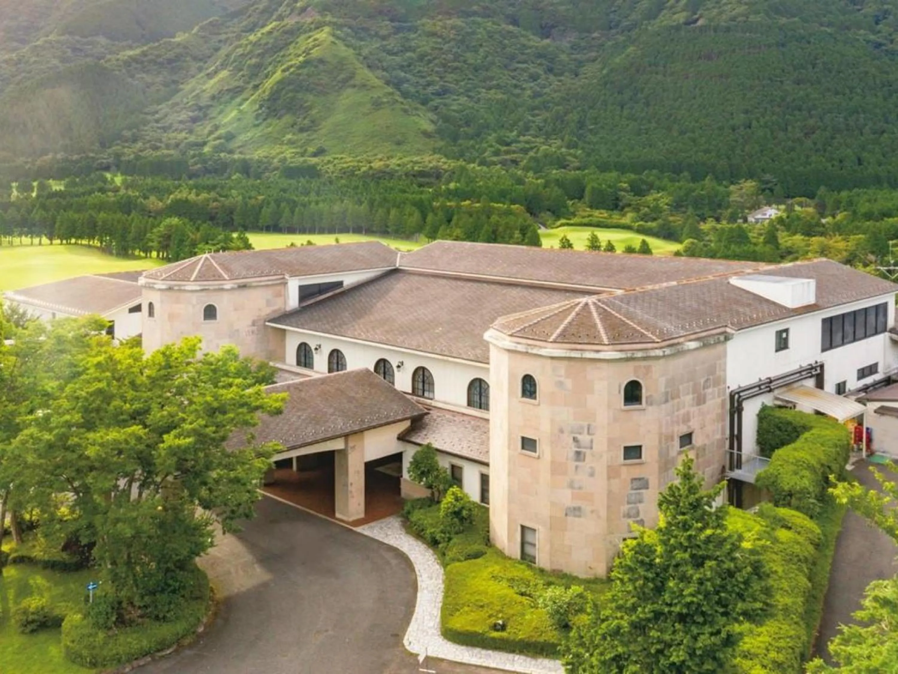 Property building in Hakone Sengokuhara Prince Hotel