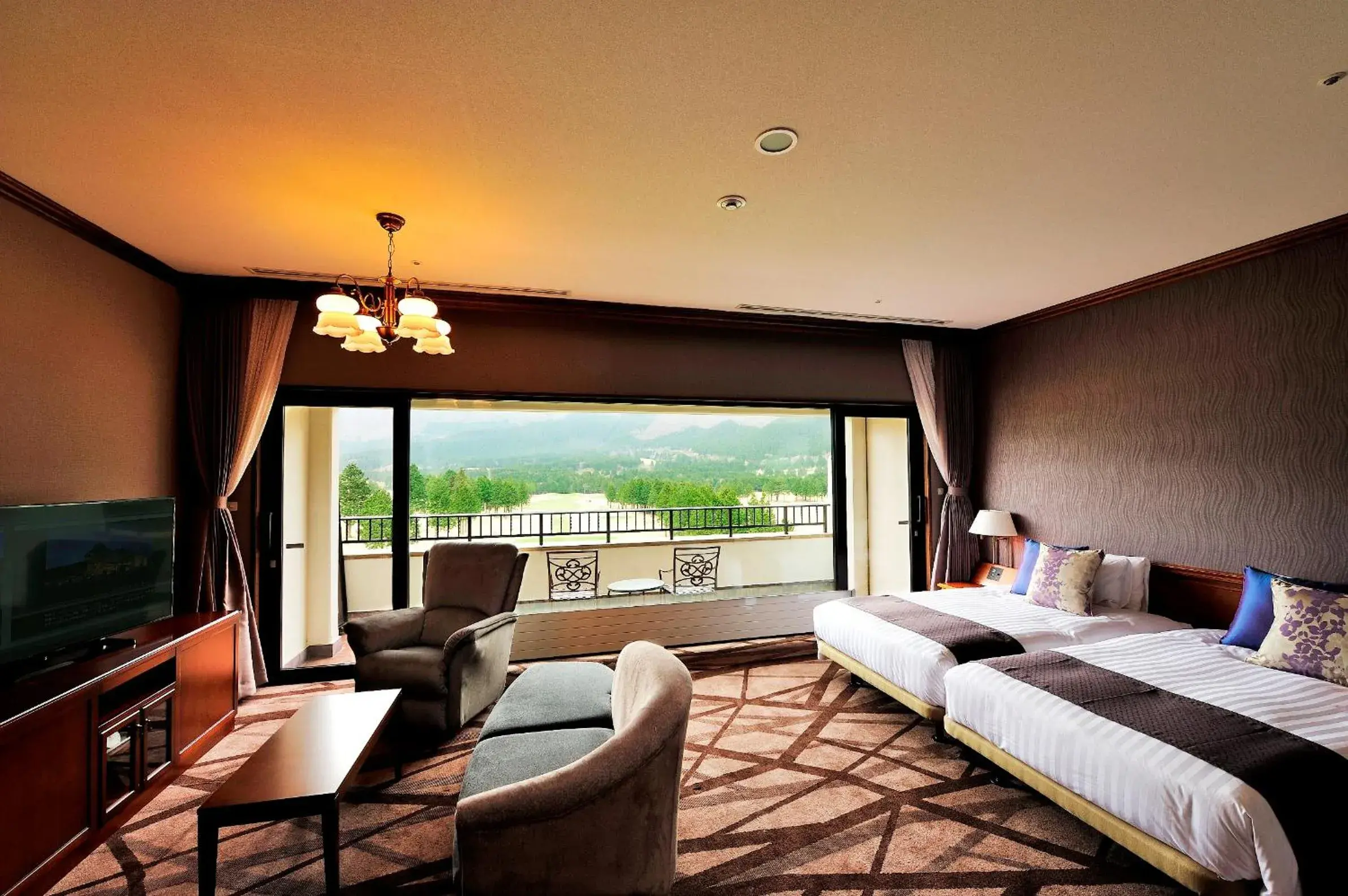 Photo of the whole room, Bed in Hakone Sengokuhara Prince Hotel Photo of the whole room, Bed in Hakone Sengokuhara Prince Hotel